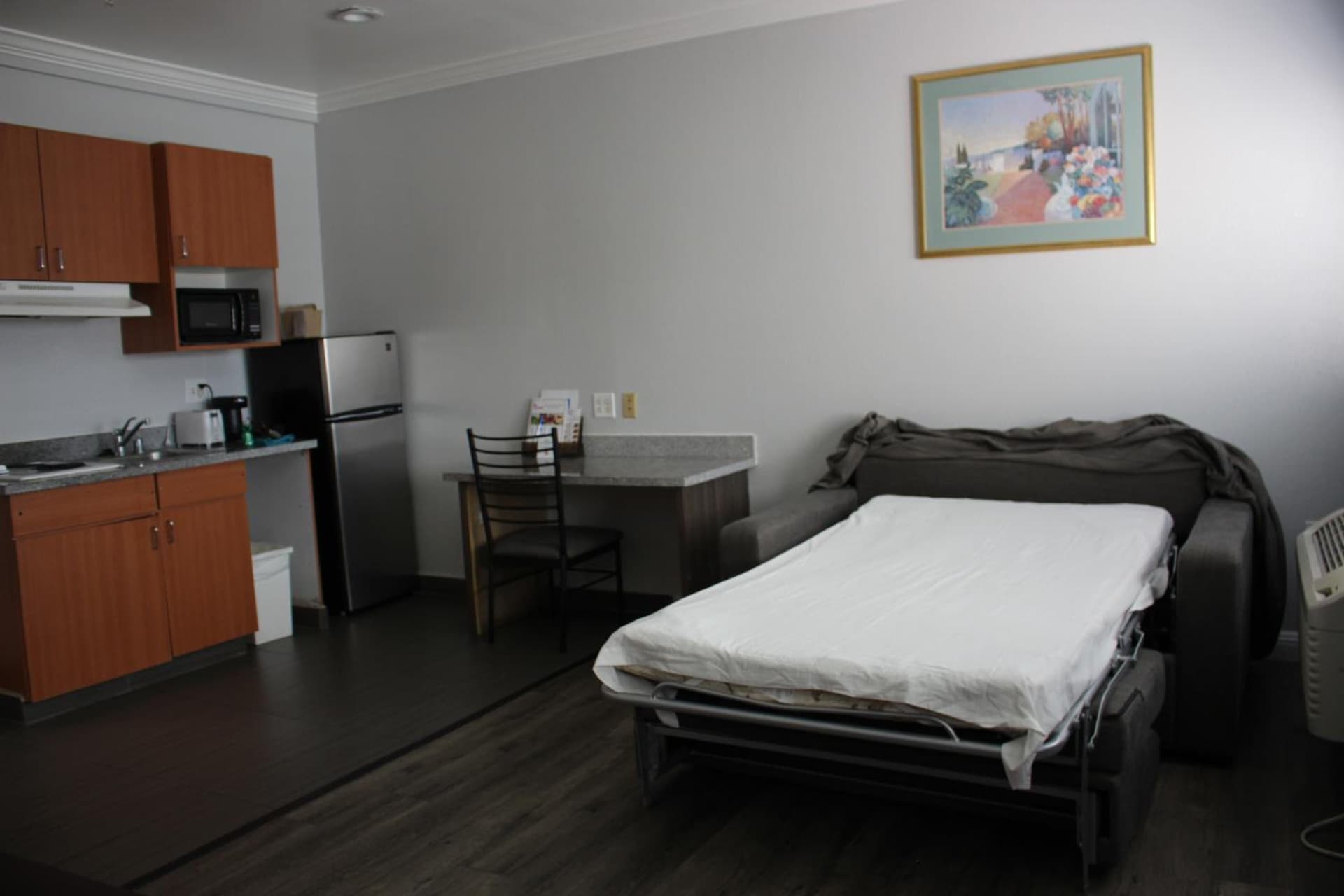 Rodeway Inn & Suites Hayward - Oakland South gallery photo in Hayward, CA — image 13