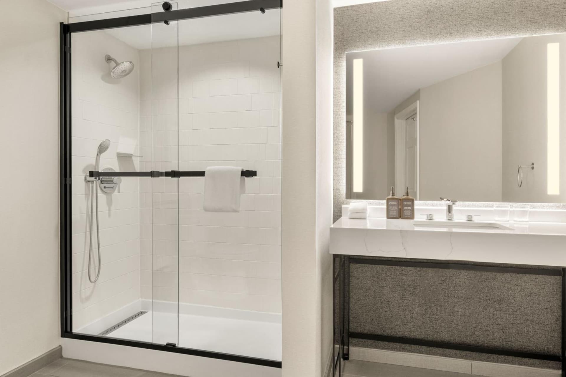 Sheraton Nashua gallery photo in Nashua, NH — image 40