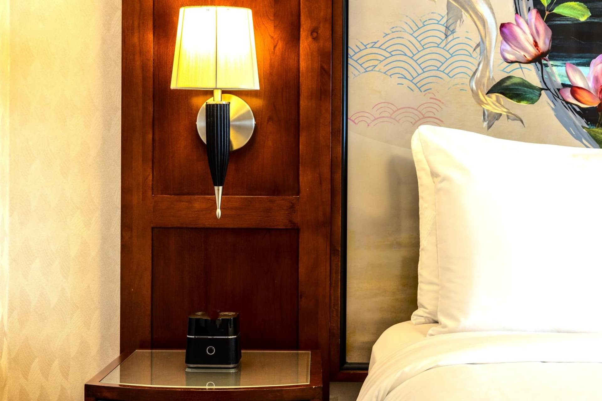 Viana Hotel and Spa, Trademark Collection by Wyndham gallery photo in Westbury, NY — image 8