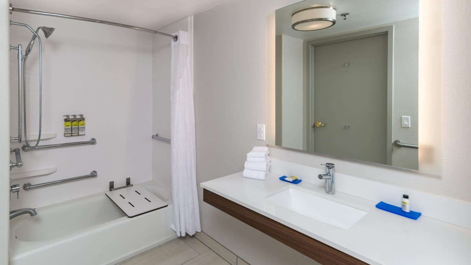 Holiday Inn Express & Suites Dinuba West by IHG gallery photo in Dinuba, CA — image 28