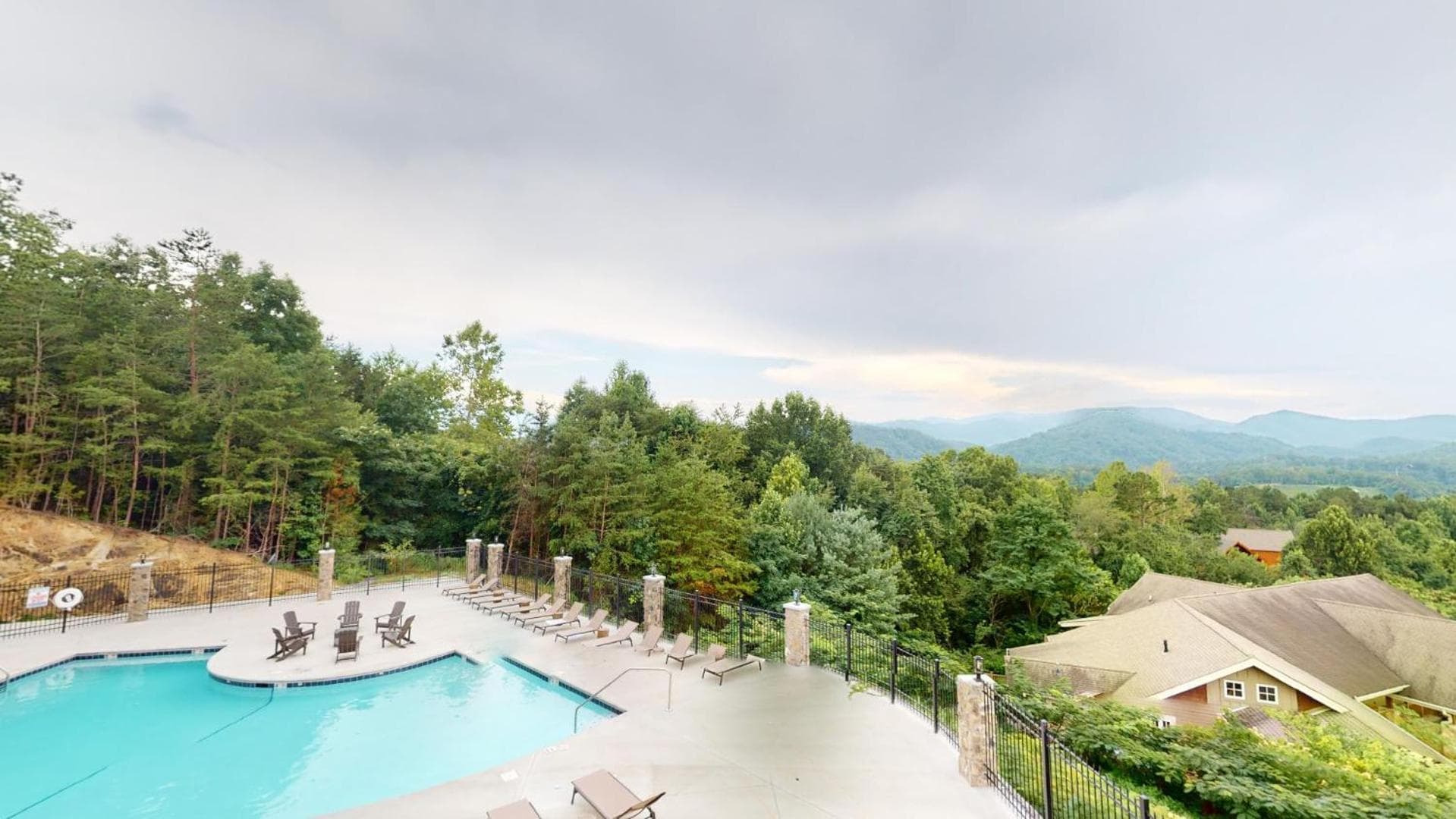 Viewpoint Condominiums interior in Pigeon Forge, TN — gallery photo 2