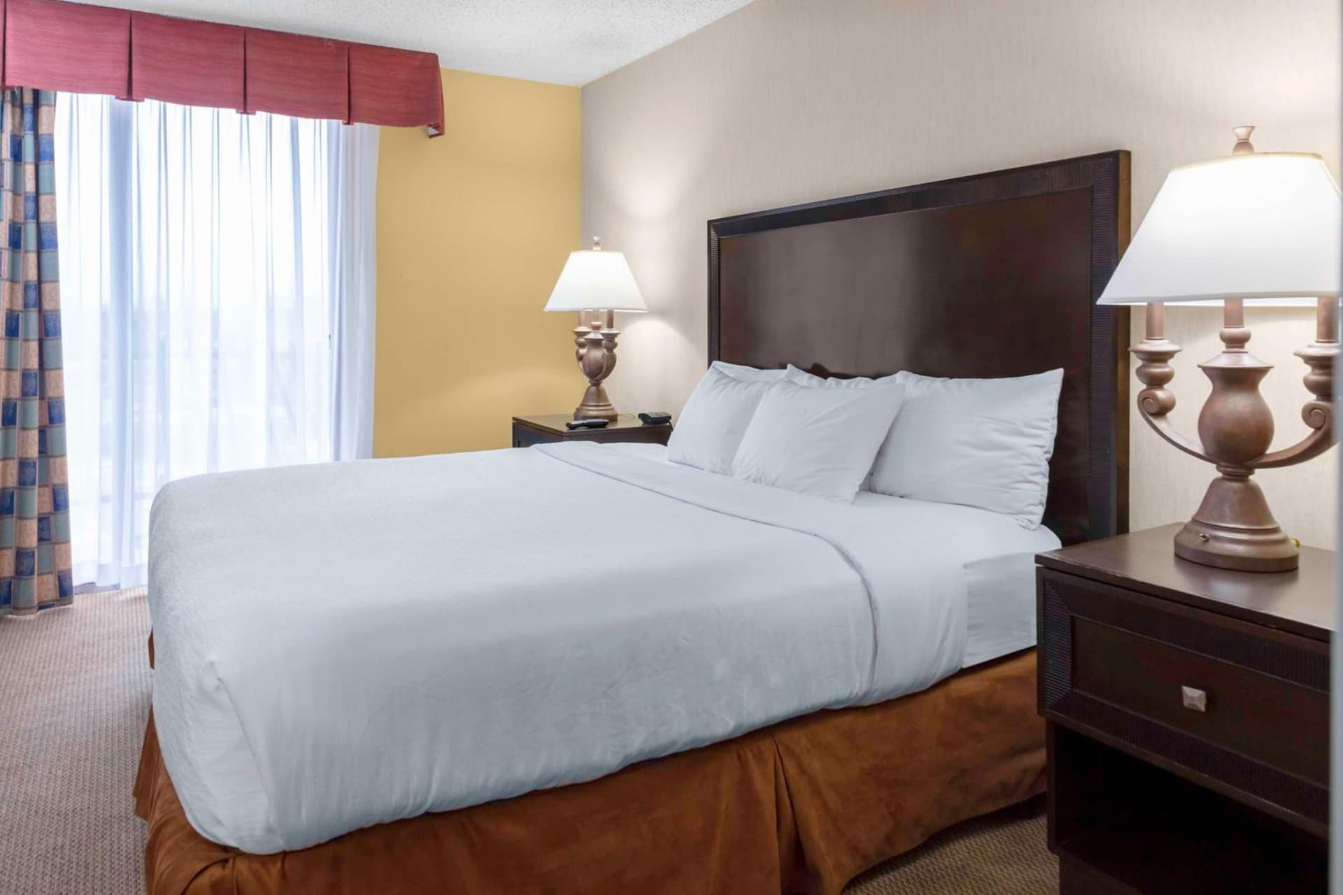 Embassy Suites by Hilton Kansas City Plaza gallery photo in Kansas City, MO — image 21