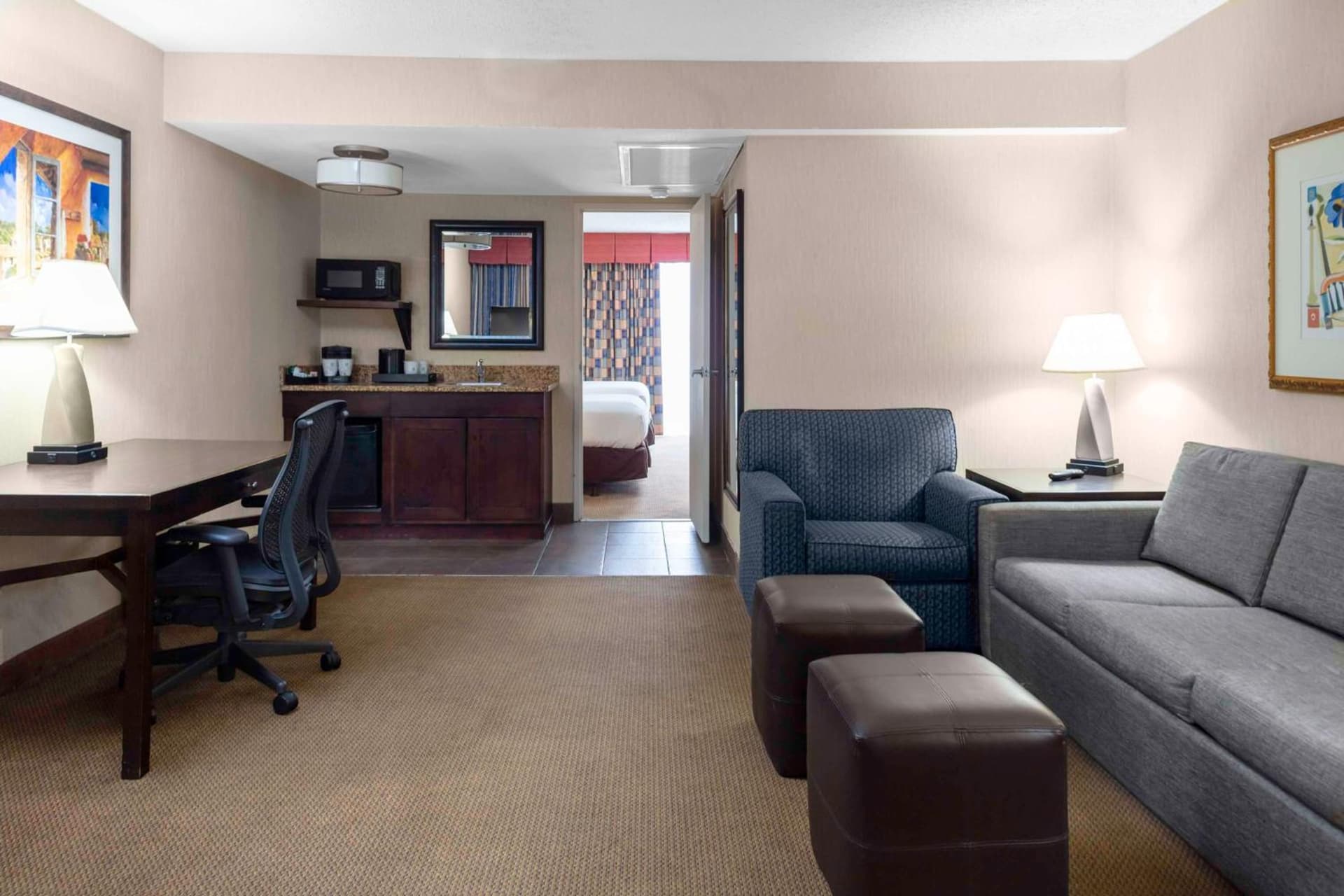 Embassy Suites by Hilton Kansas City Plaza gallery photo in Kansas City, MO — image 17