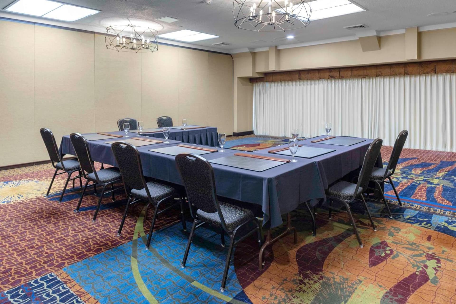 Embassy Suites by Hilton Kansas City Plaza gallery photo in Kansas City, MO — image 32
