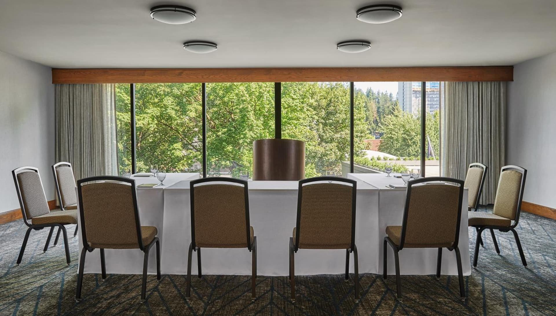 Graduate by Hilton Eugene gallery photo in Eugene, OR — image 98