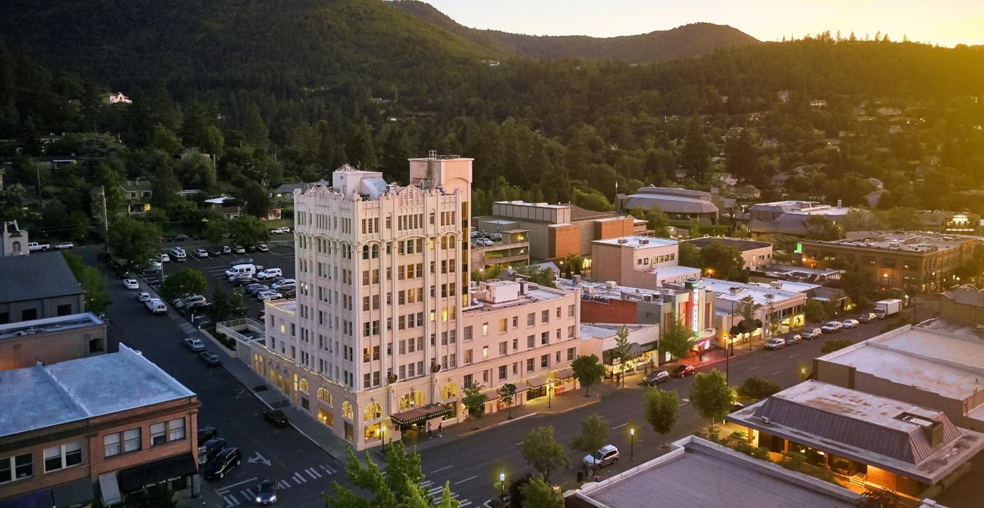 Ashland Springs Hotel featured exterior or lobby in Ashland, OR — similar hotel