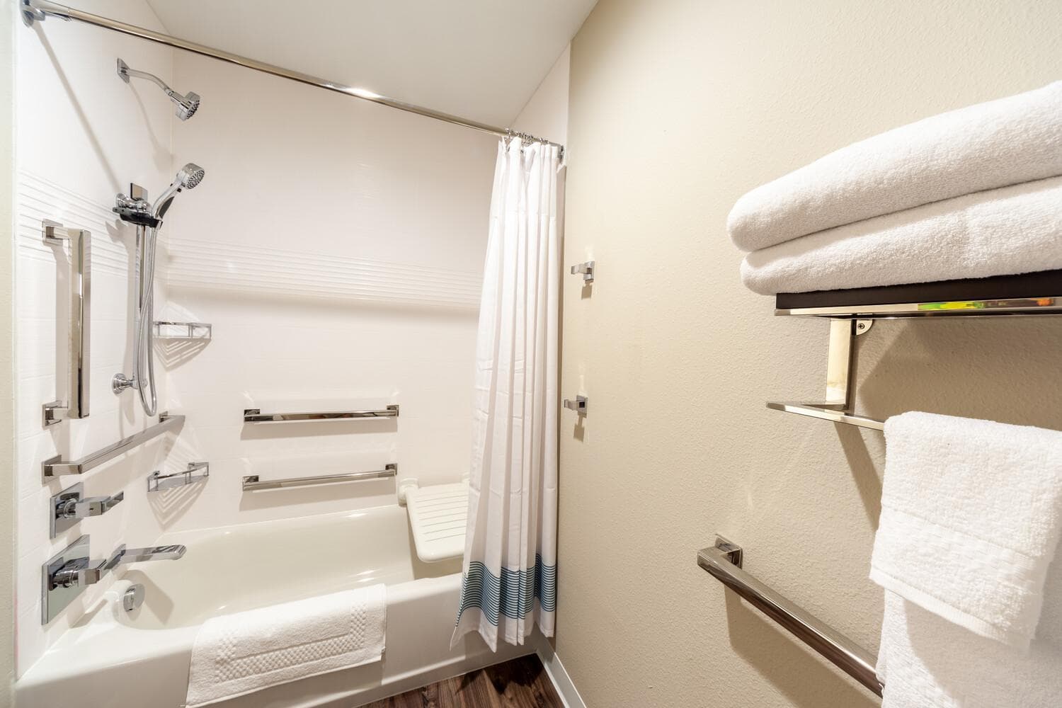 TownePlace Suites by Marriott Front Royal interior in Front Royal, VA — gallery photo 2