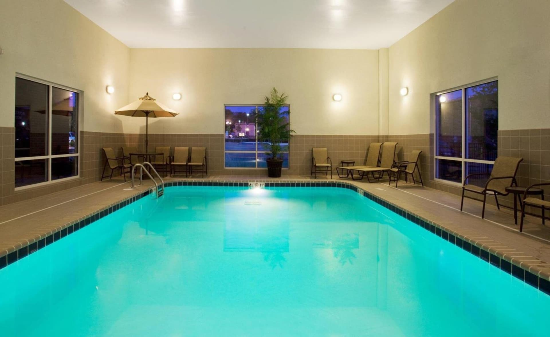 Holiday Inn Express Hotel & Suites Lake Zurich-Barrington by IHG gallery photo in Lake Zurich, IL — image 24