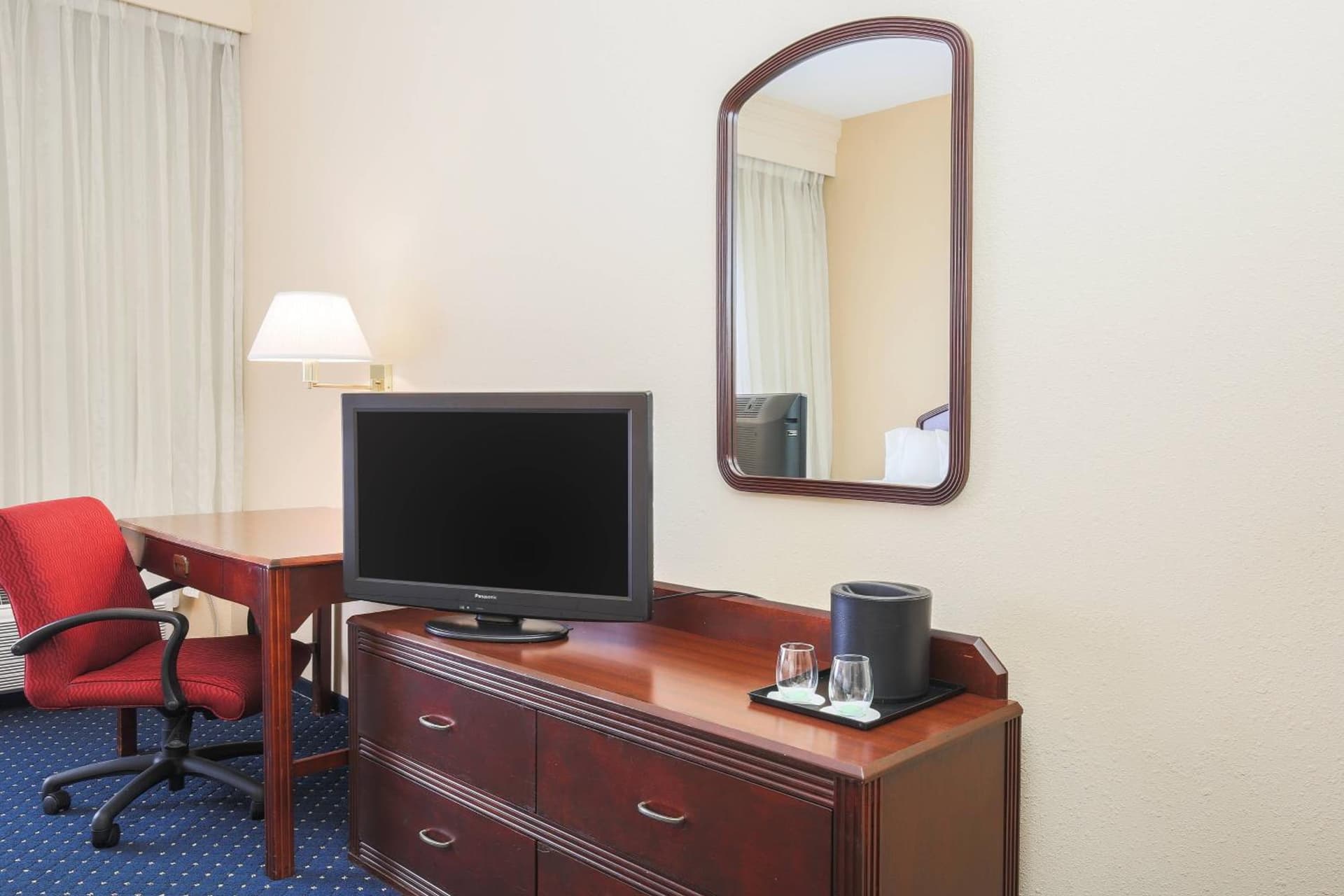 Courtyard by Marriott Flint Grand Blanc gallery photo in Flint, MI — image 12