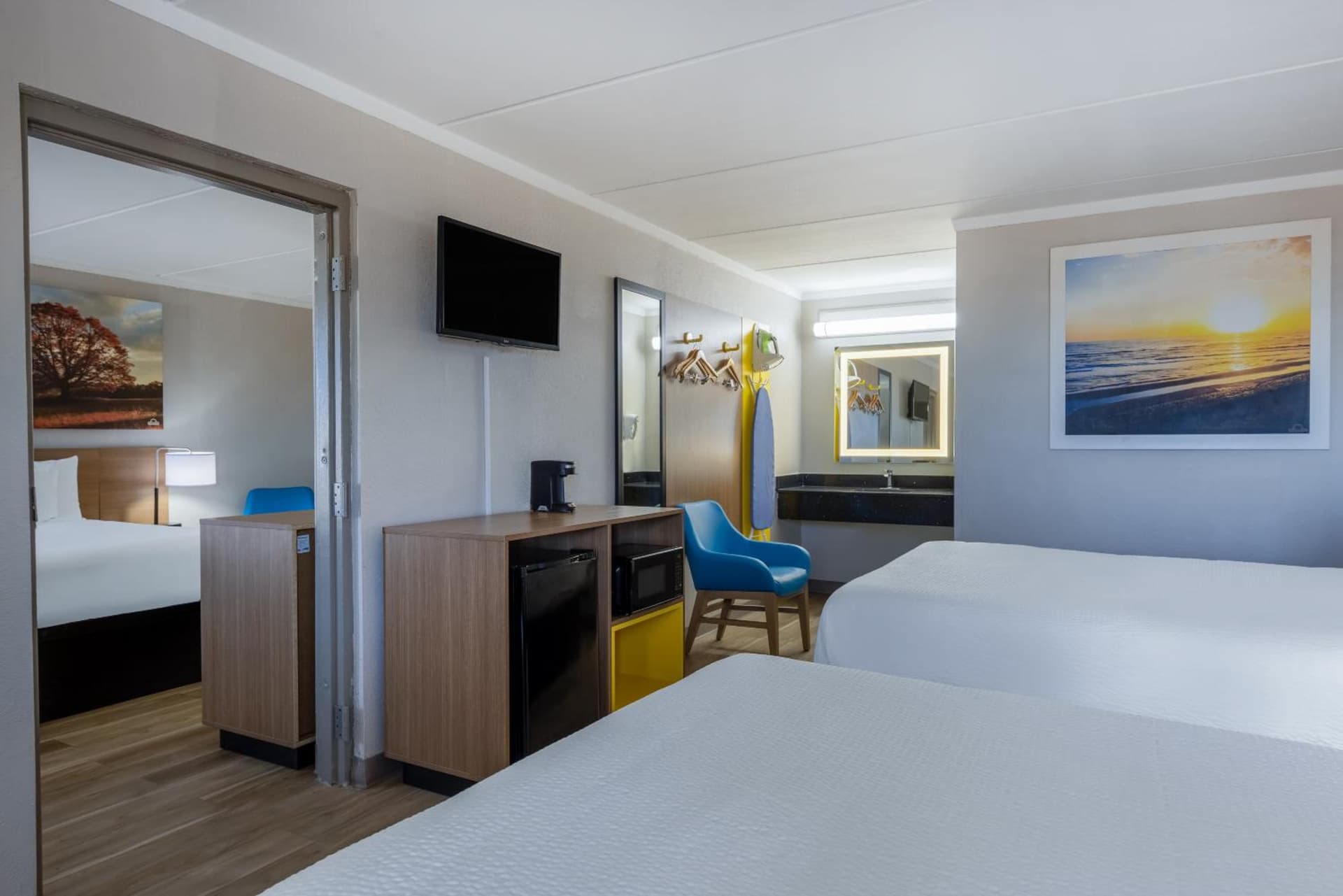 Days Inn & Suites by Wyndham Fort Bragg/Cross Creek Mall gallery photo in Fayetteville, NC — image 37