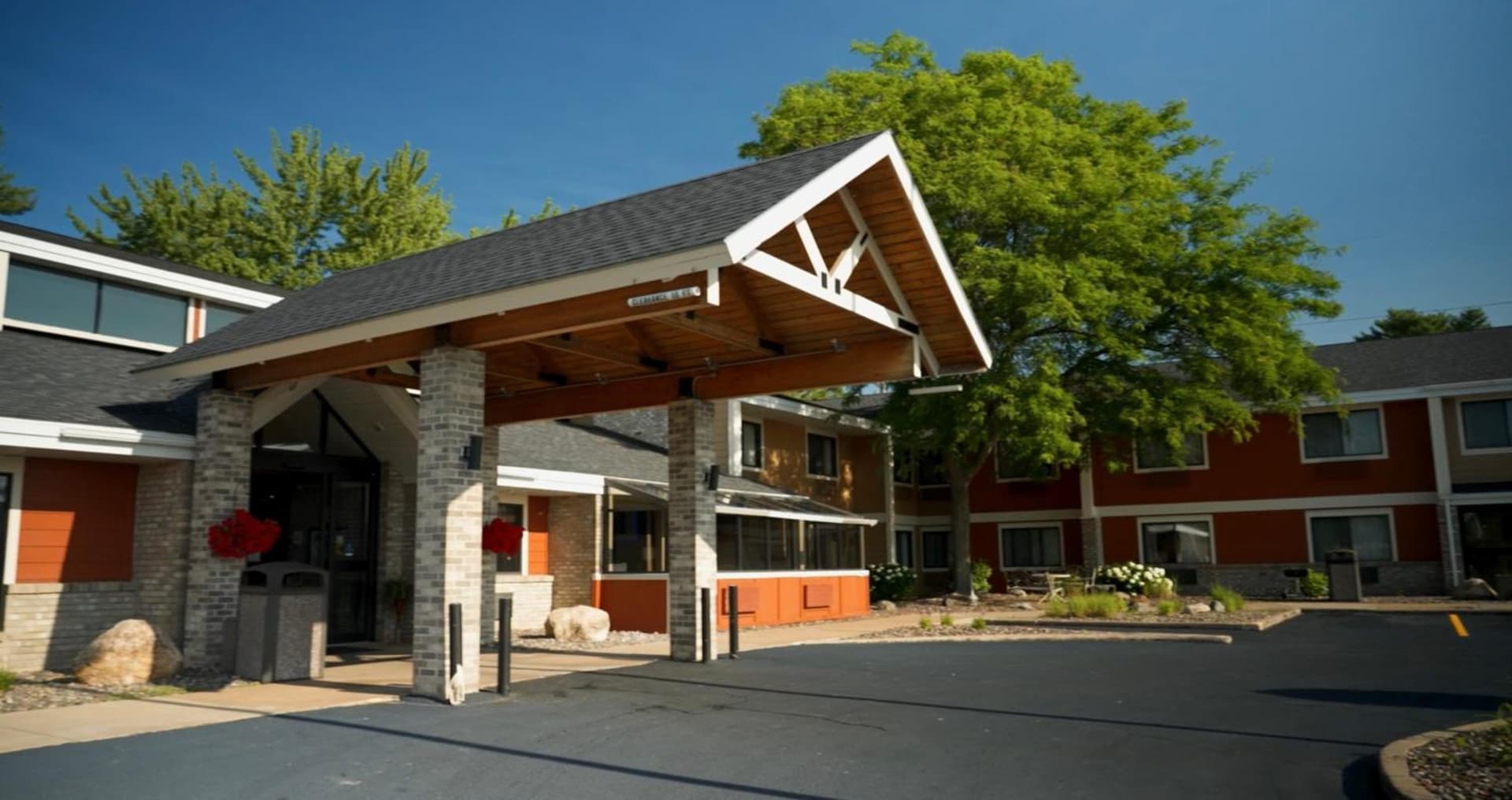 AmericInn by Wyndham Chippewa Falls gallery photo in Chippewa Falls, WI — image 4