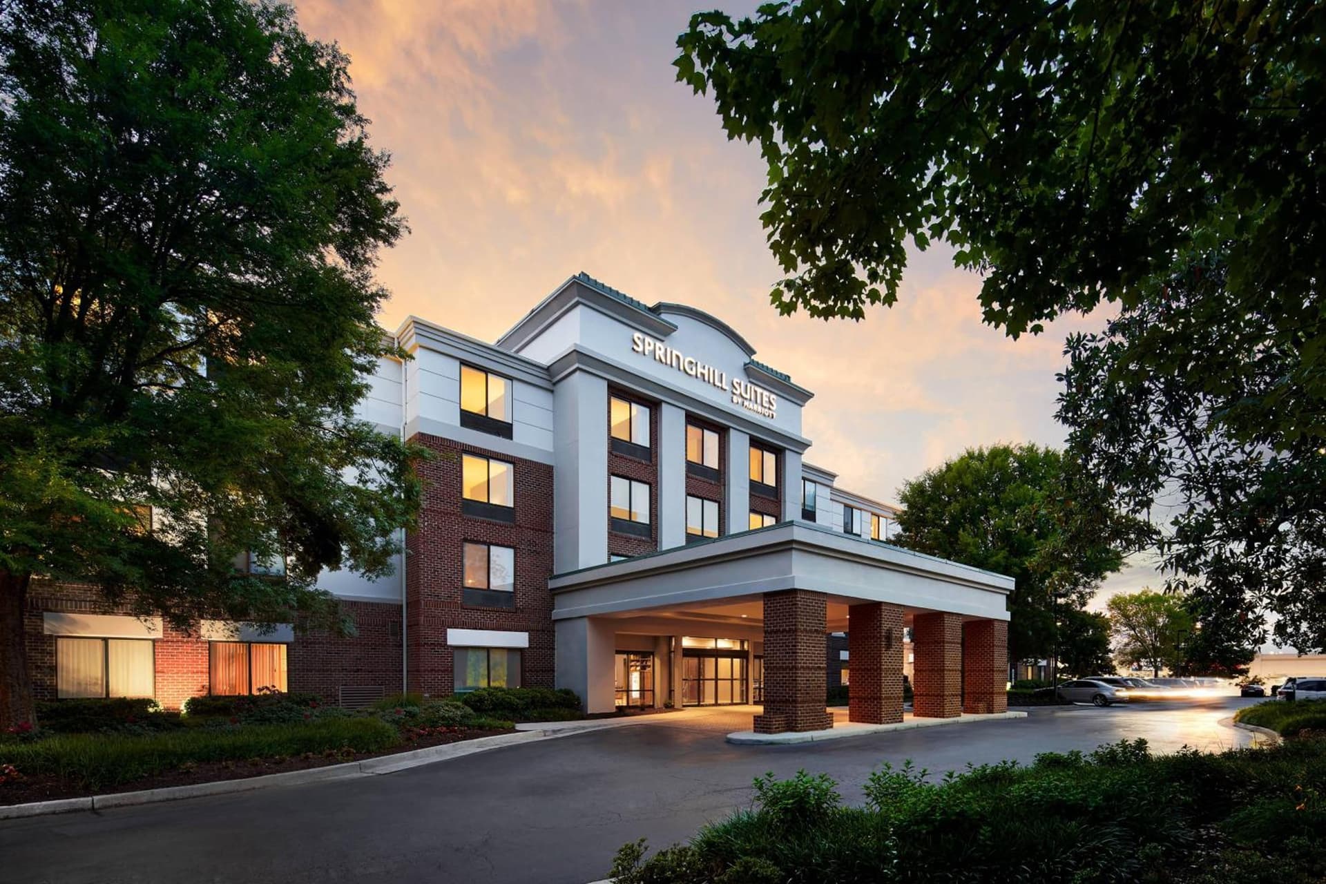 SpringHill Suites by Marriott Richmond North/Glen Allen interior in Richmond, VA — gallery photo 2