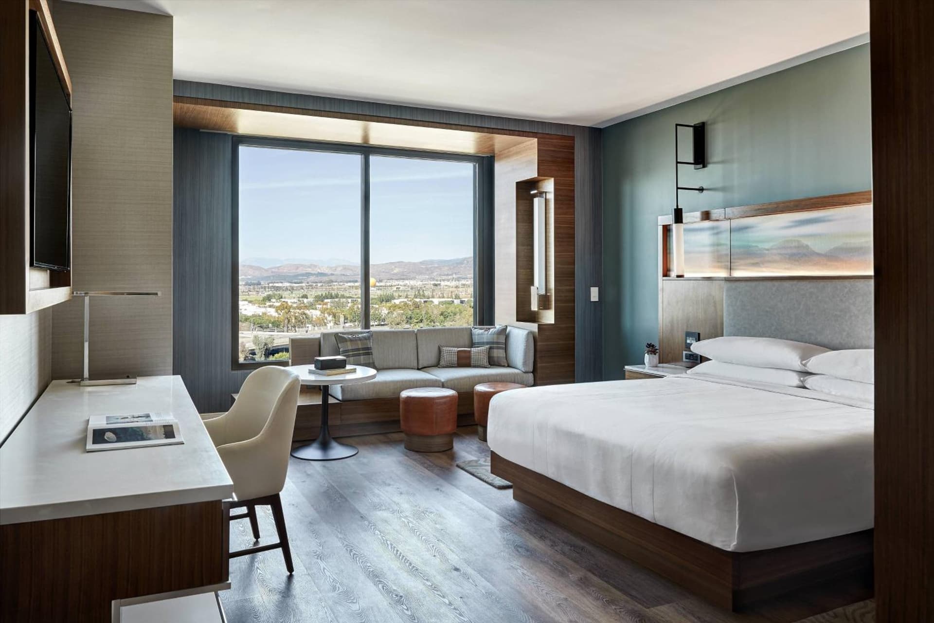 Marriott Irvine Spectrum property views in Irvine, CA — gallery photo 3