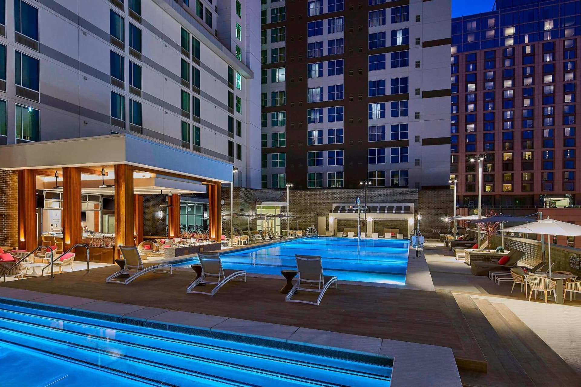 Residence Inn by Marriott Nashville Downtown/Convention Center property views in Nashville, TN — gallery photo 3