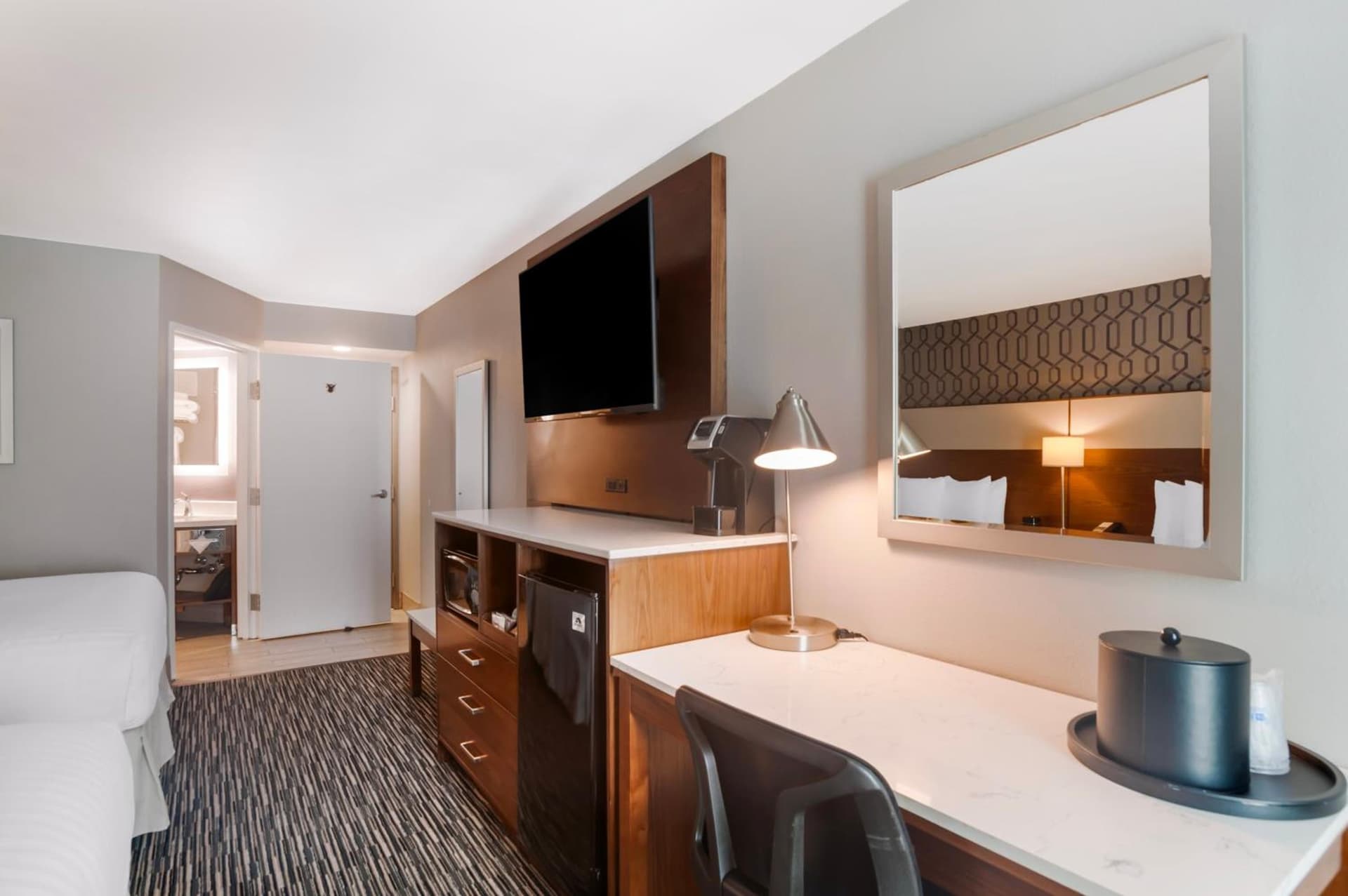 Best Western Plus Commerce Hotel gallery photo in Los Angeles, CA — image 54