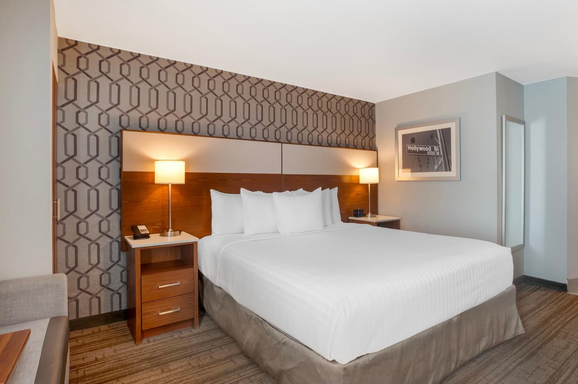 Best Western Plus Commerce Hotel gallery photo in Los Angeles, CA — image 12
