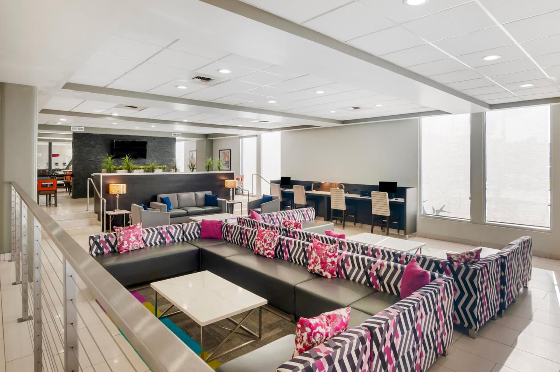 Best Western Plus Commerce Hotel gallery photo in Los Angeles, CA — image 61