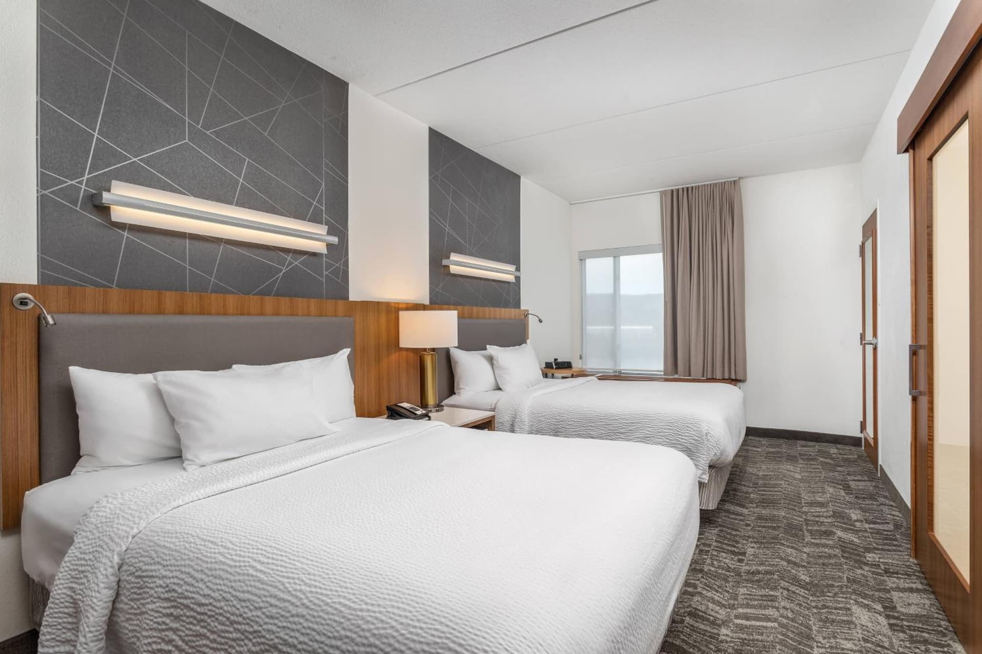 SpringHill Suites by Marriott Downtown Chattanooga/Cameron Harbor gallery photo in Chattanooga, TN — image 5