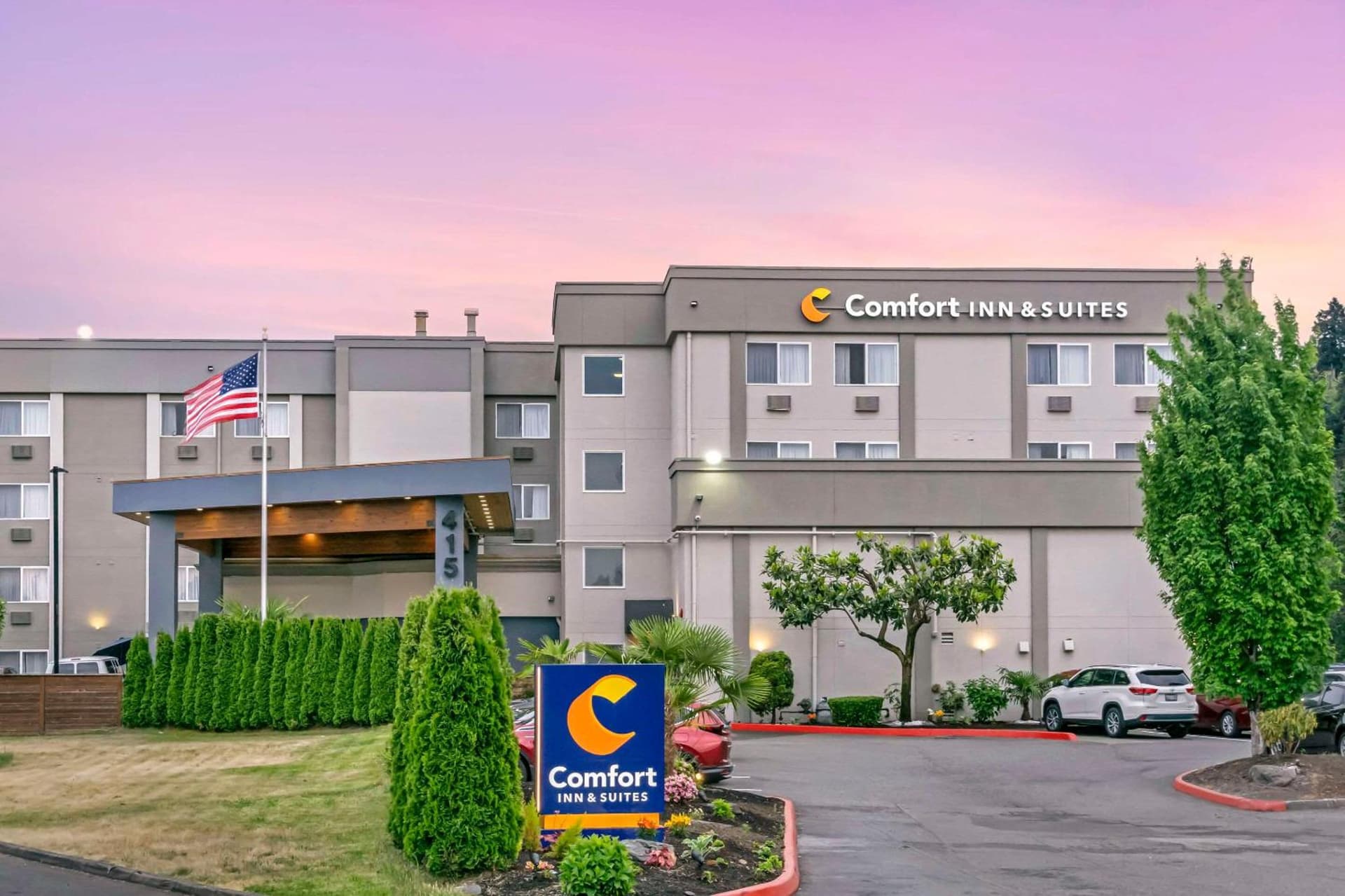 Comfort Inn & Suites Pacific - Auburn featured exterior or lobby in Auburn, WA — similar hotel
