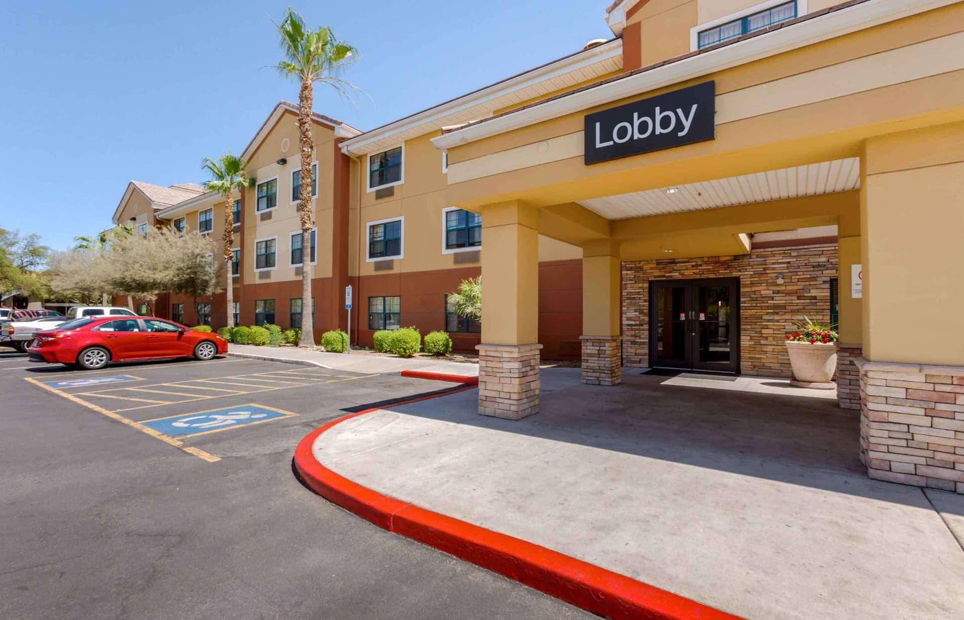 Extended Stay America Suites - Phoenix - Airport interior in Phoenix, AZ — gallery photo 2