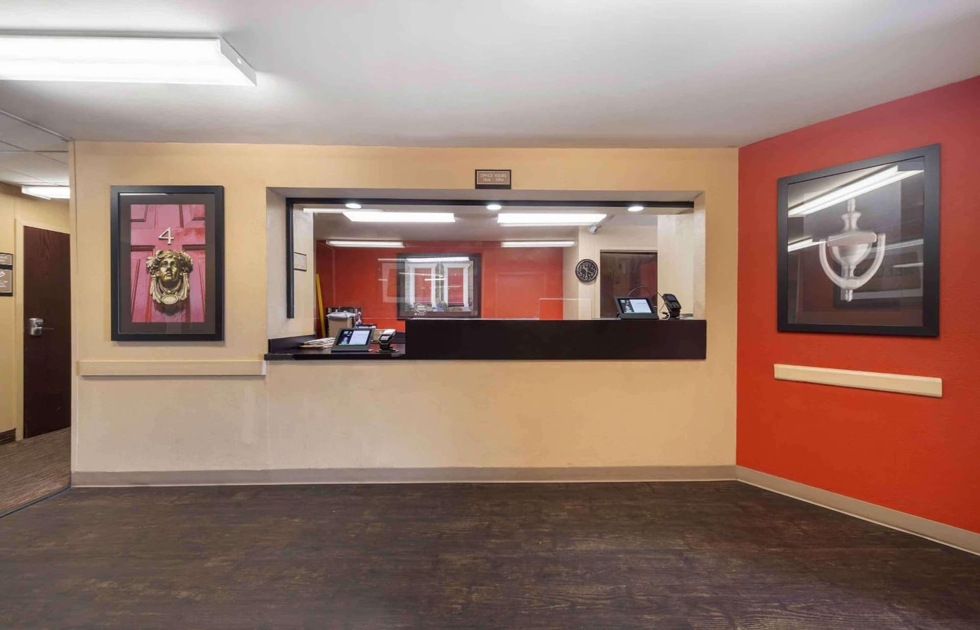 Suburban Studios property views in Oklahoma City, OK — gallery photo 3