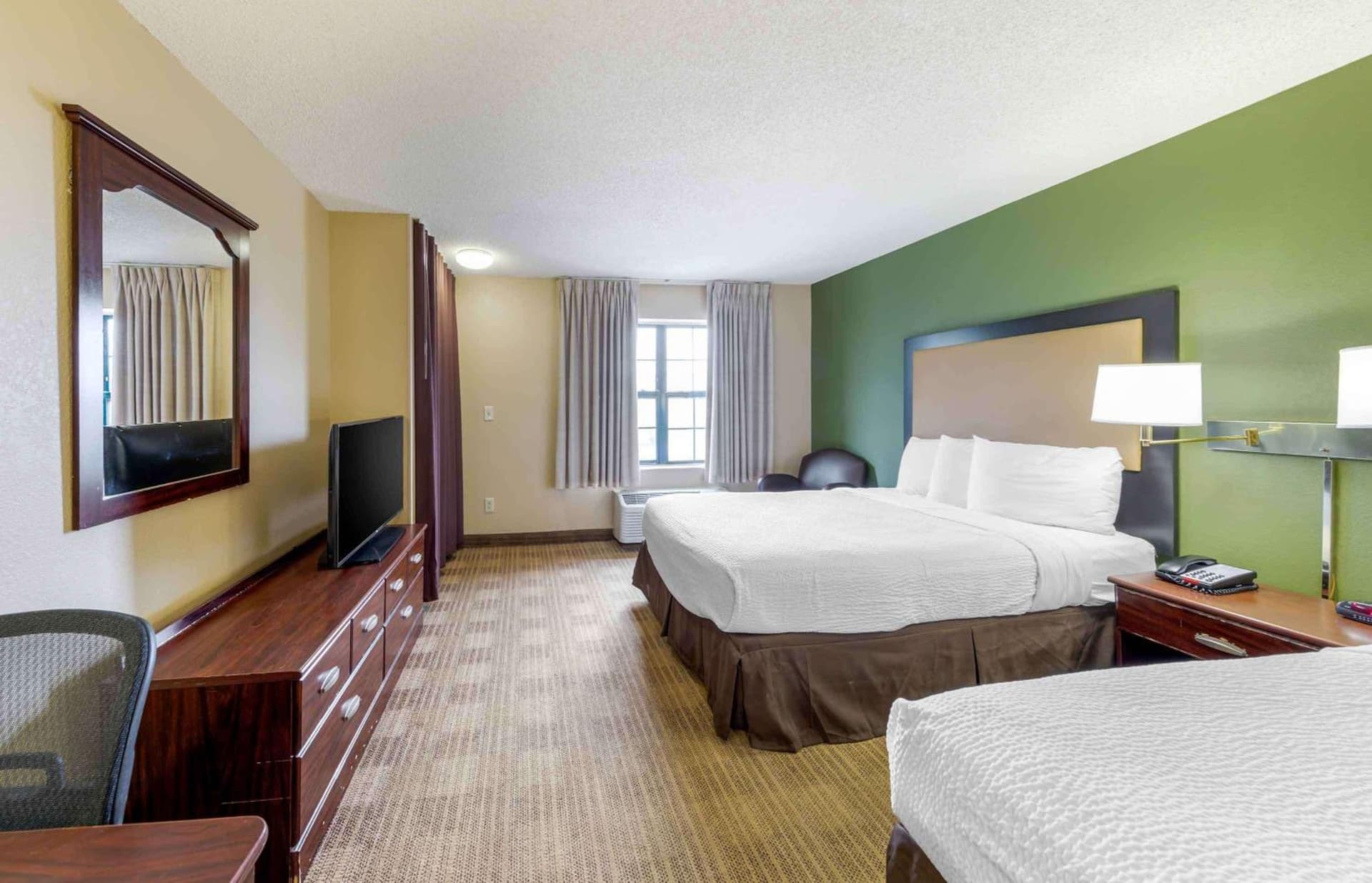 Extended Stay America Suites - Orange County - Huntington Beach gallery photo in Huntington Beach, CA — image 7