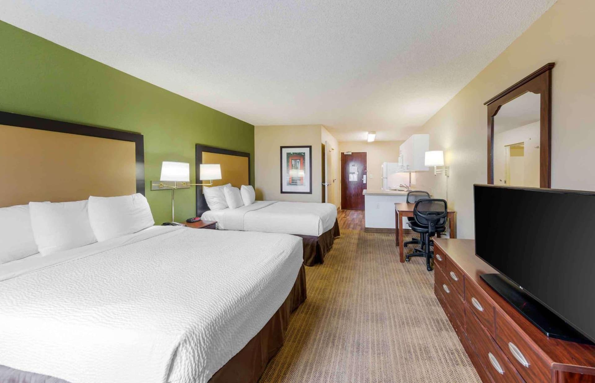 Extended Stay America Suites - Orange County - Huntington Beach gallery photo in Huntington Beach, CA — image 17