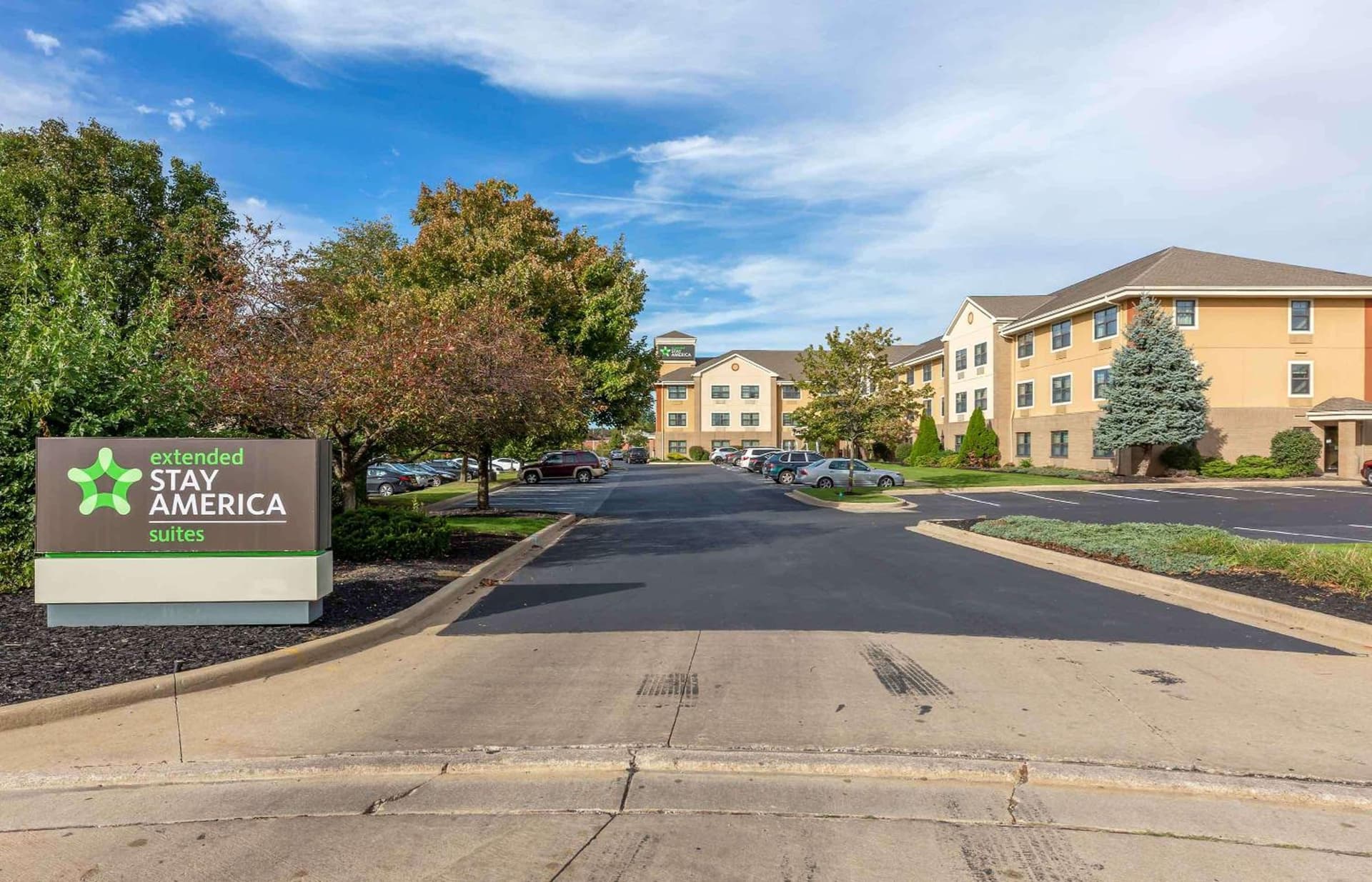 Extended Stay America Suites - Cleveland - Brooklyn interior in Brooklyn, OH — gallery photo 2