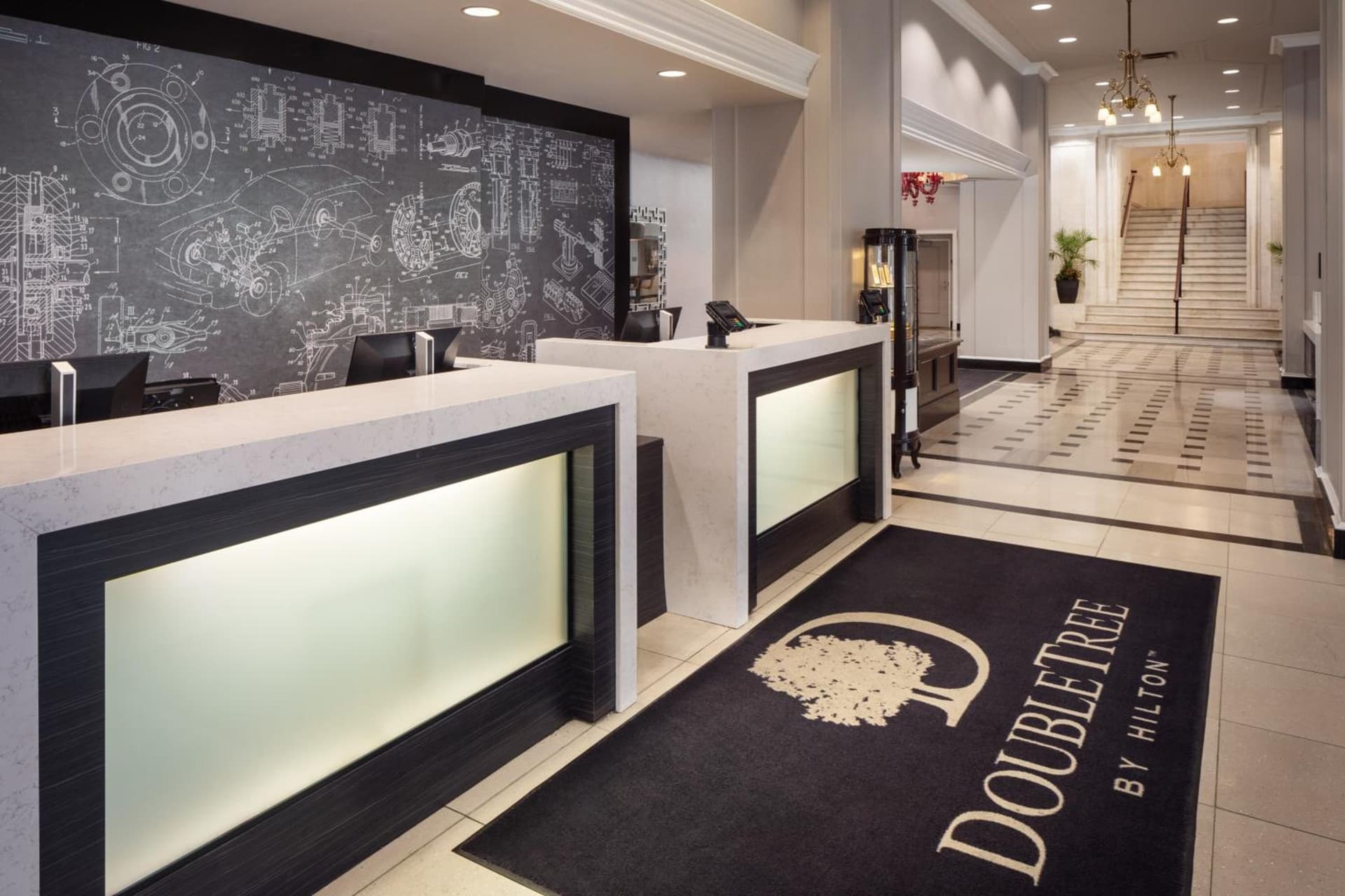 DoubleTree Suites by Hilton Hotel Detroit Downtown - Fort Shelby gallery photo in Detroit, MI — image 59