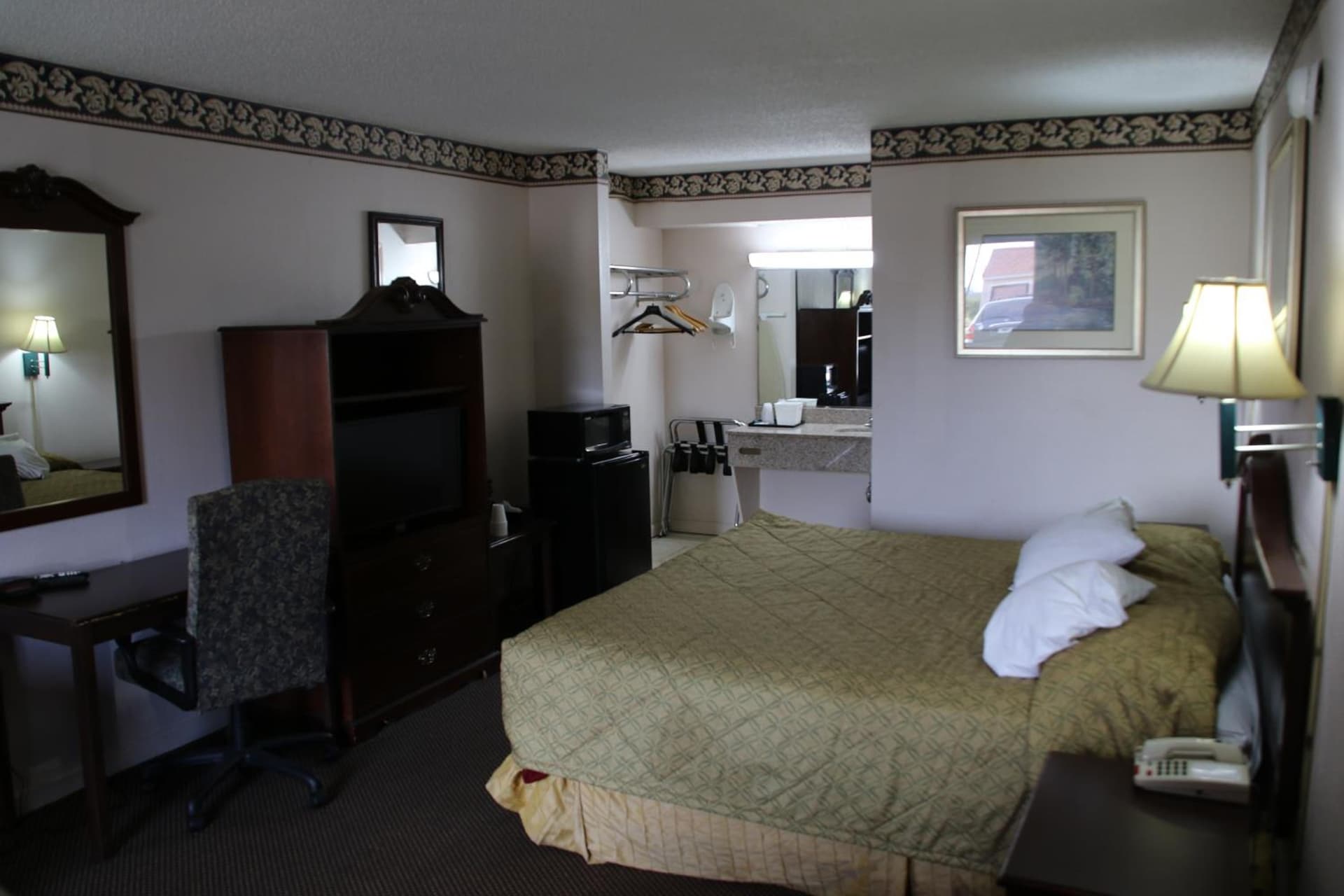 American Inn by Hotel O Selma US 80 interior in Selma, AL — gallery photo 2