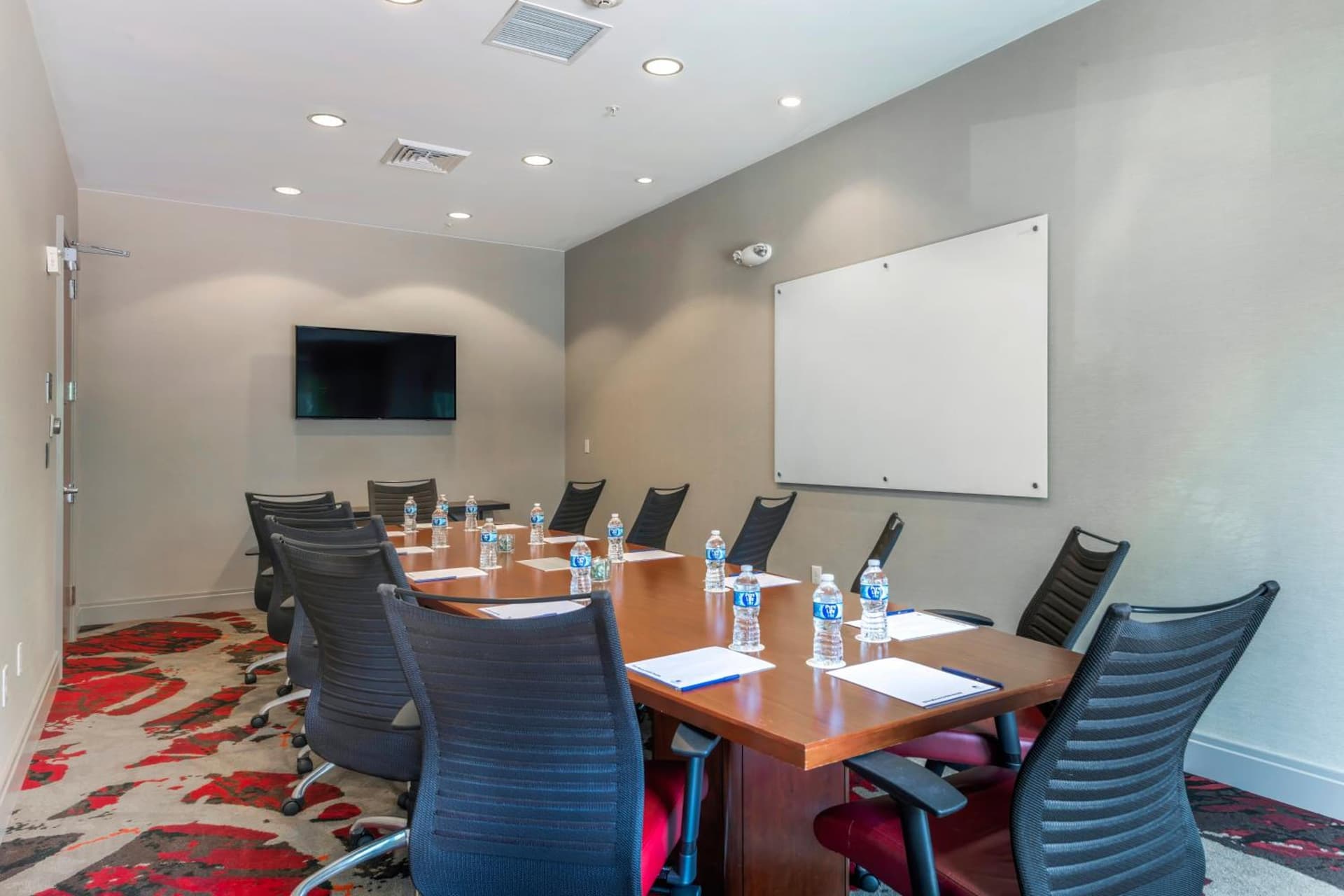 DoubleTree by Hilton Raleigh-Cary gallery photo in Cary, NC — image 7