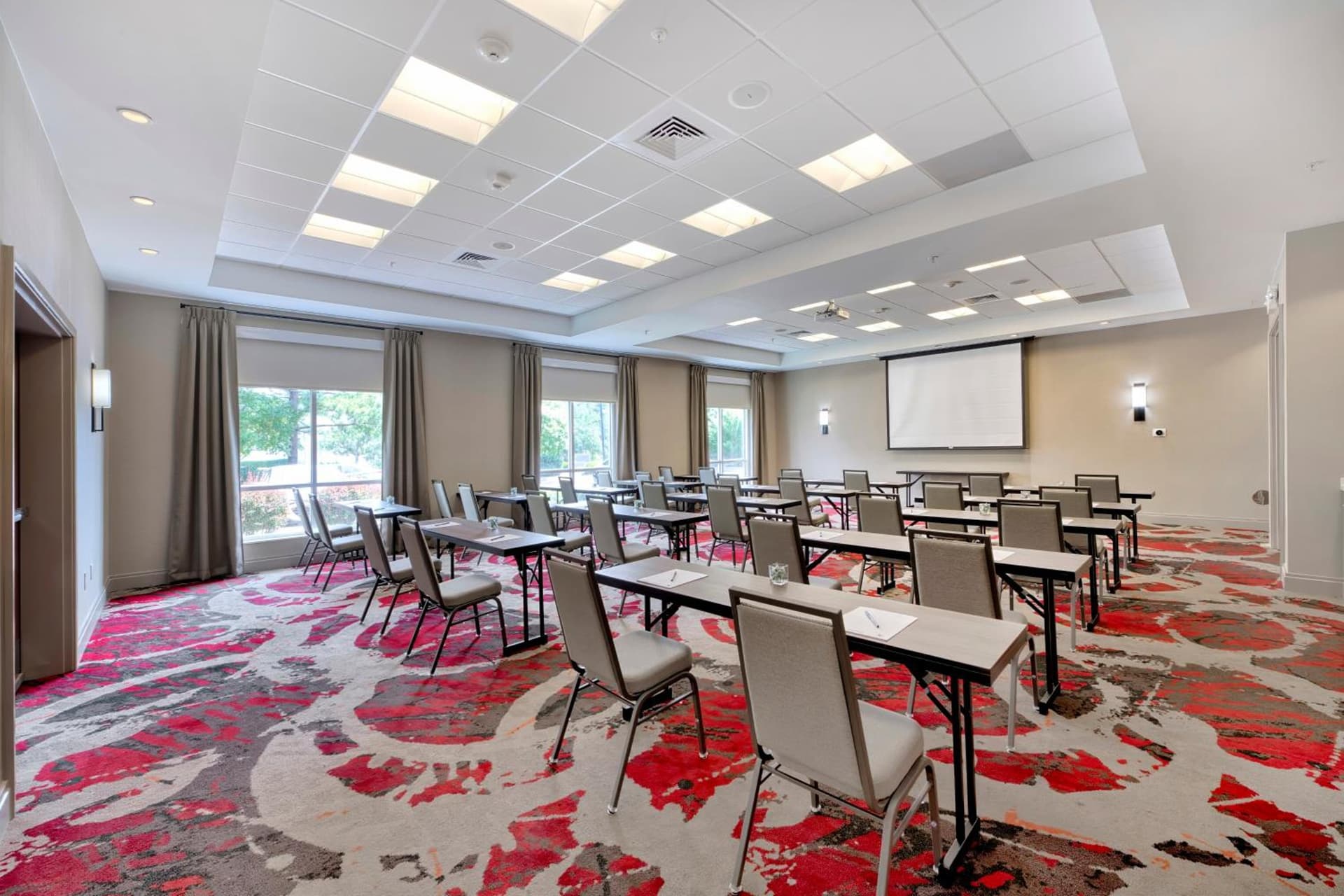 DoubleTree by Hilton Raleigh-Cary gallery photo in Cary, NC — image 5