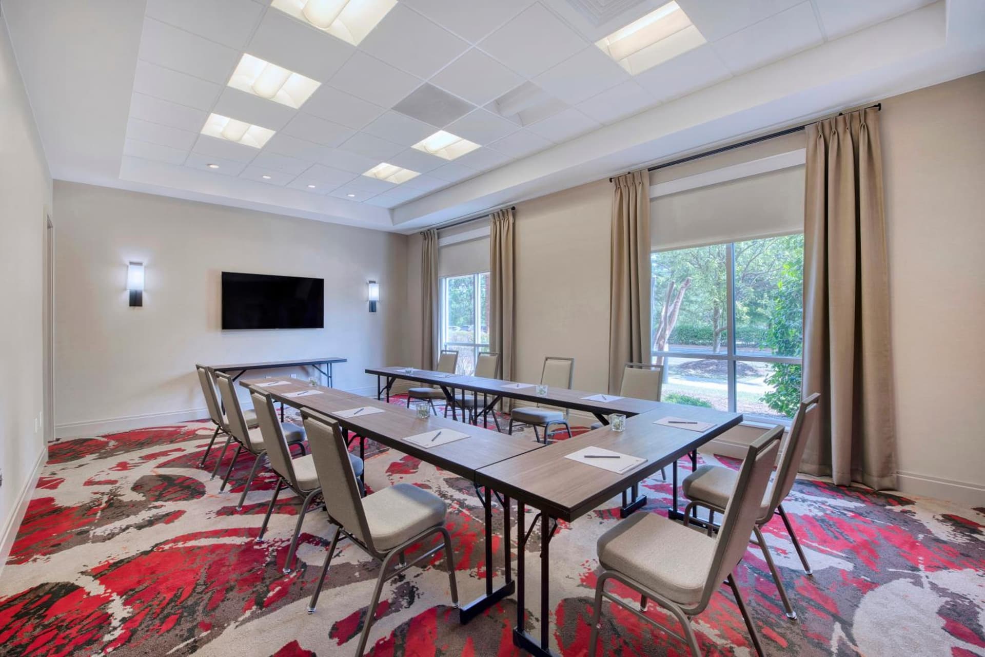 DoubleTree by Hilton Raleigh-Cary gallery photo in Cary, NC — image 15