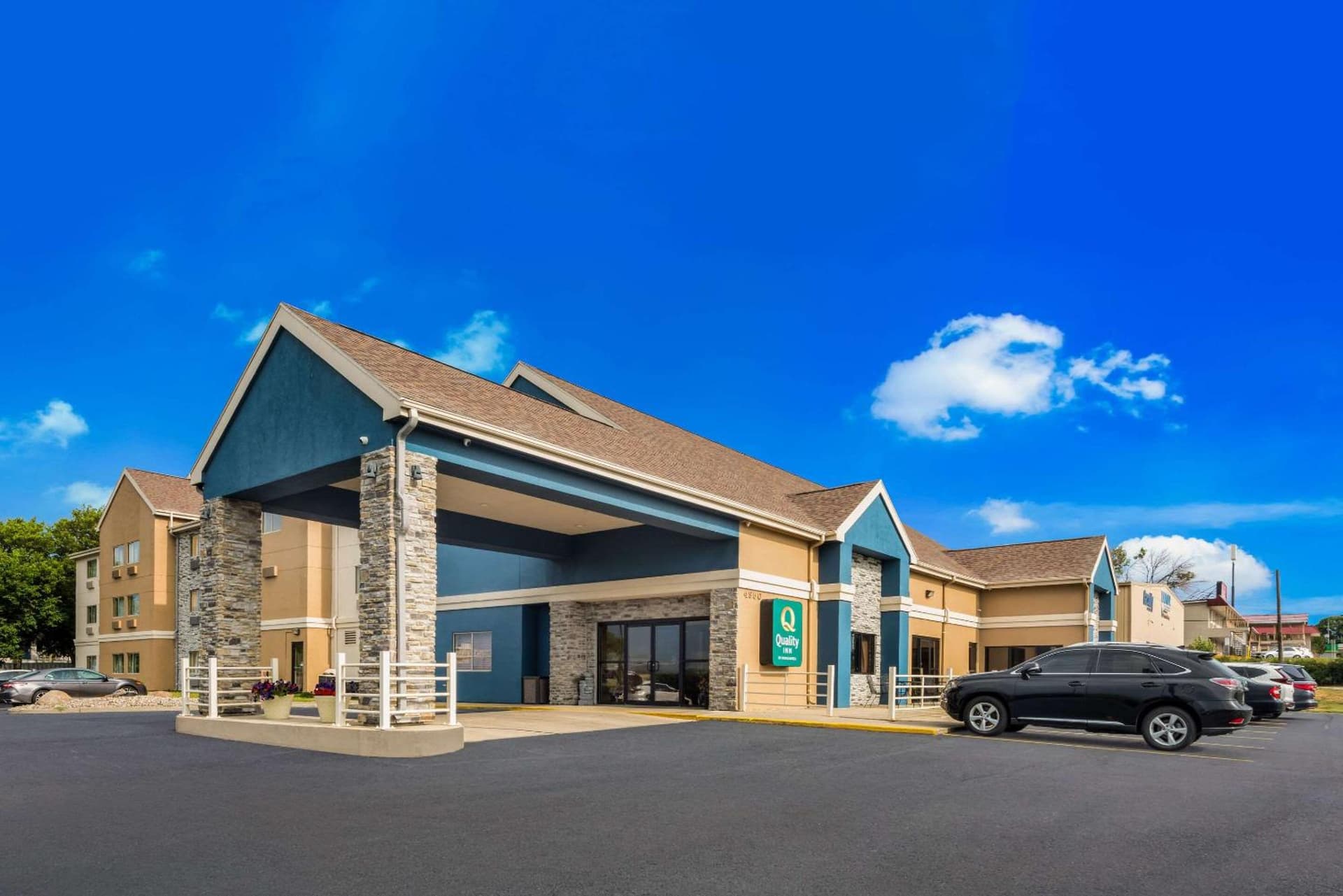 Quality Inn Des Moines North property views in Des Moines, IA — gallery photo 3