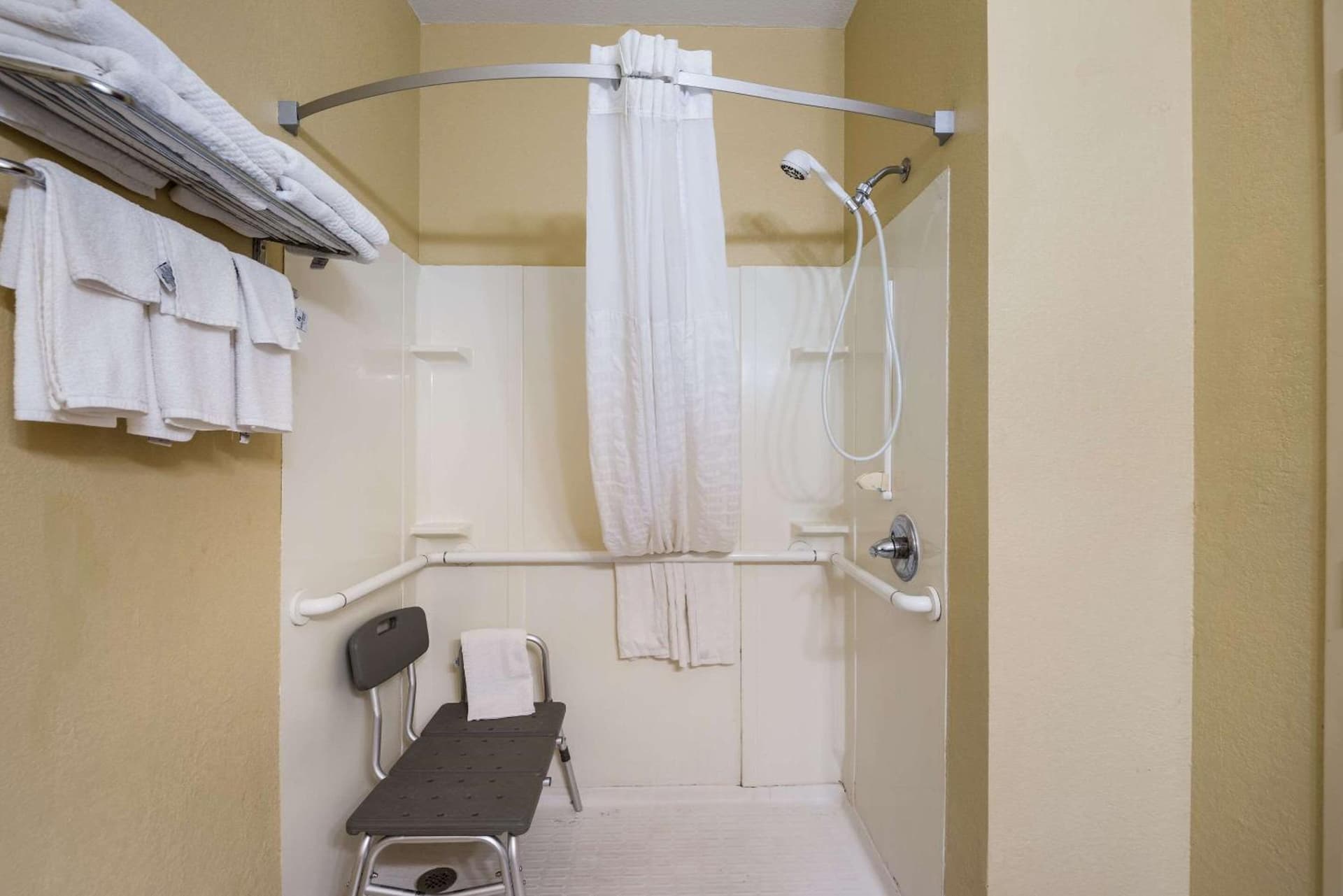 Quality Inn Des Moines North gallery photo in Des Moines, IA — image 26