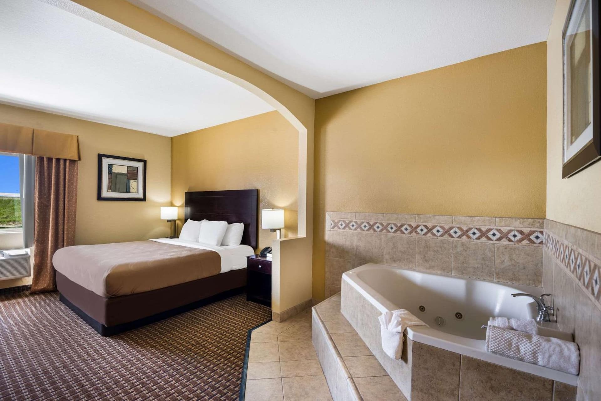 Quality Inn Des Moines North gallery photo in Des Moines, IA — image 25
