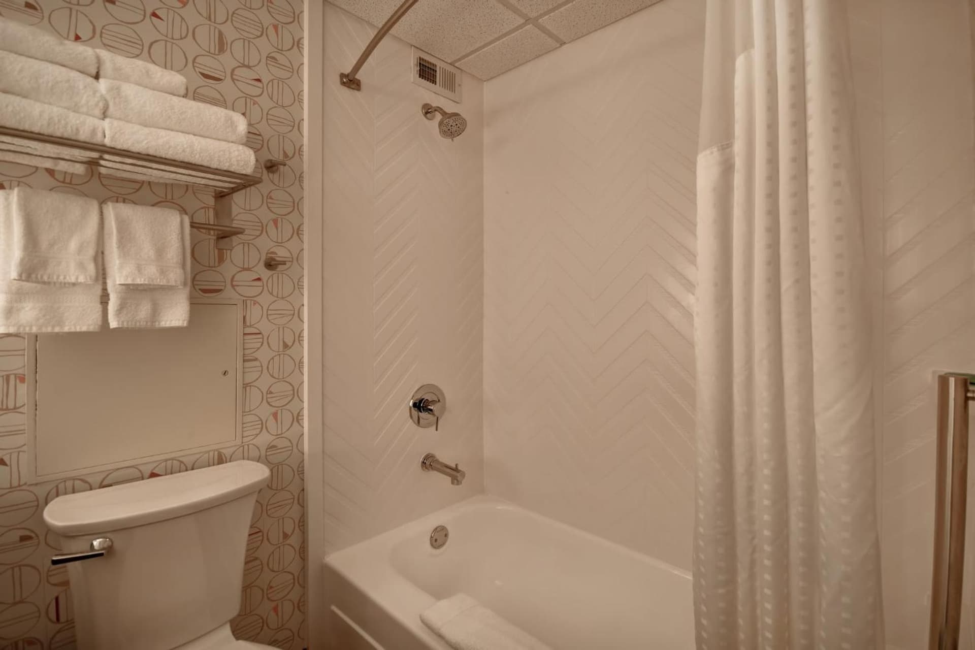 Holiday Inn Lancaster by IHG gallery photo in Lancaster, PA — image 34
