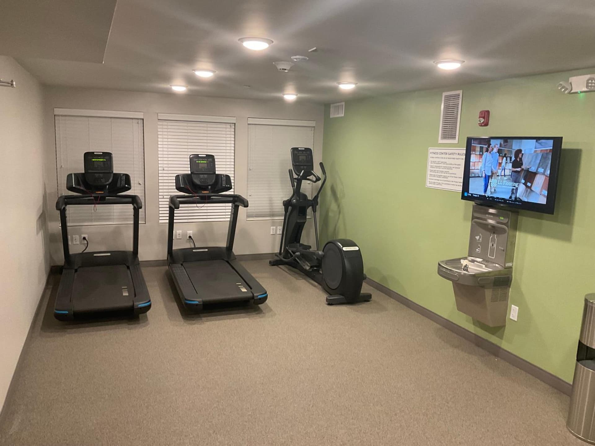 WoodSpring Suites Dearborn Detroit gallery photo in Dearborn, MI — image 31