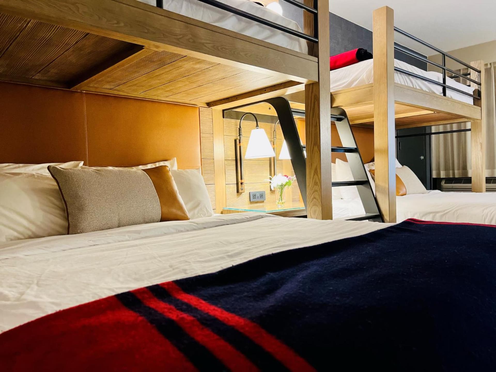 Riverhouse Lodge interior in Bend, OR — gallery photo 2