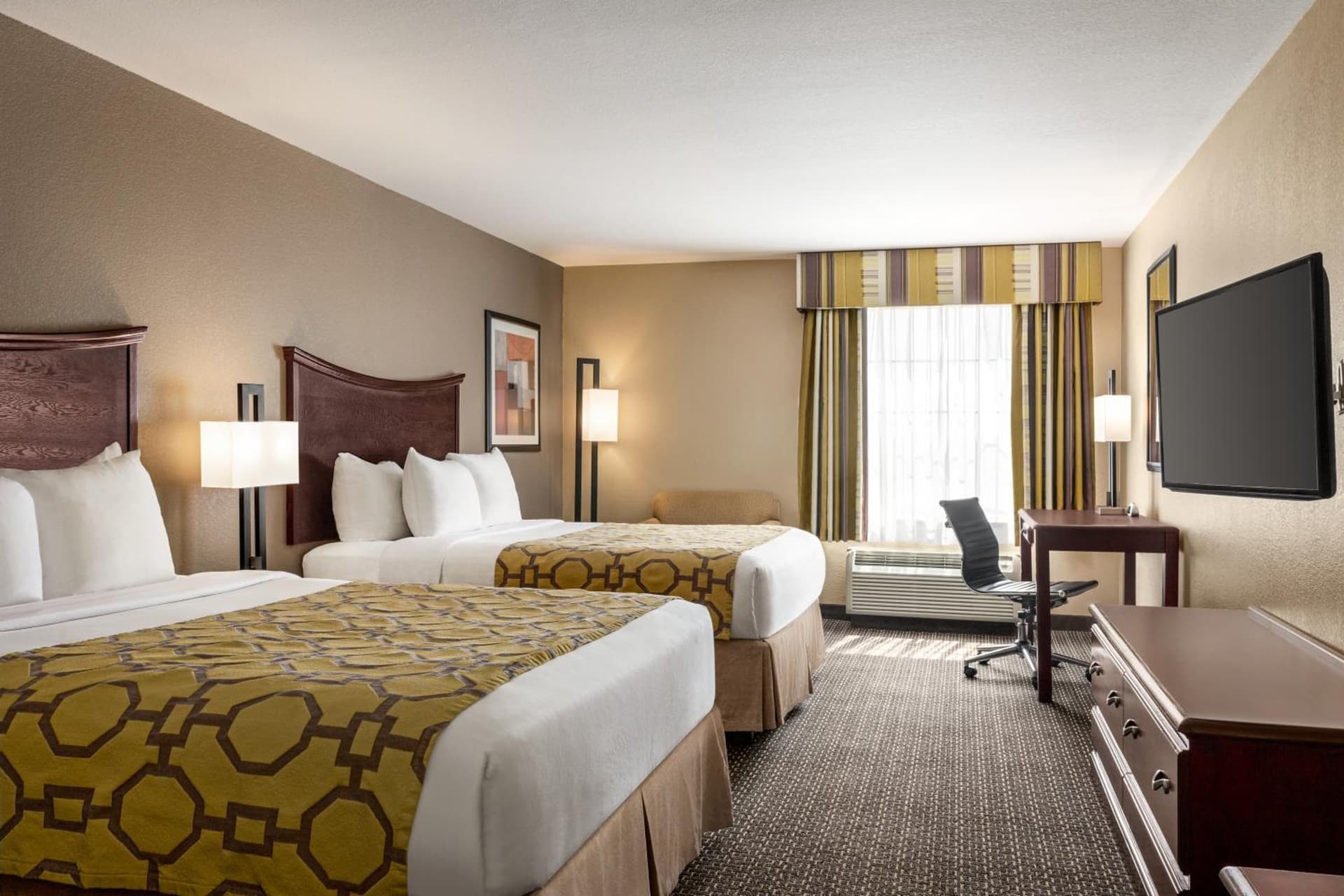 Baymont by Wyndham Wichita Falls interior in Wichita Falls, TX — gallery photo 2