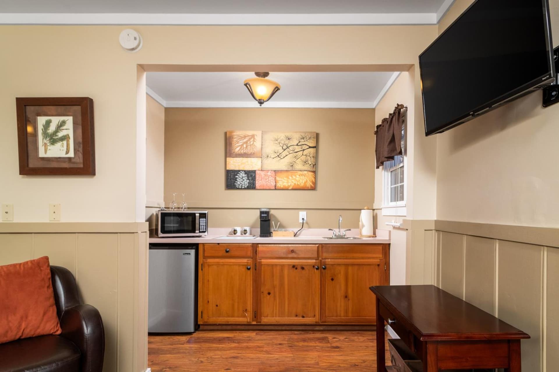 Prescott Pines Inn property views in Prescott, AZ — gallery photo 3
