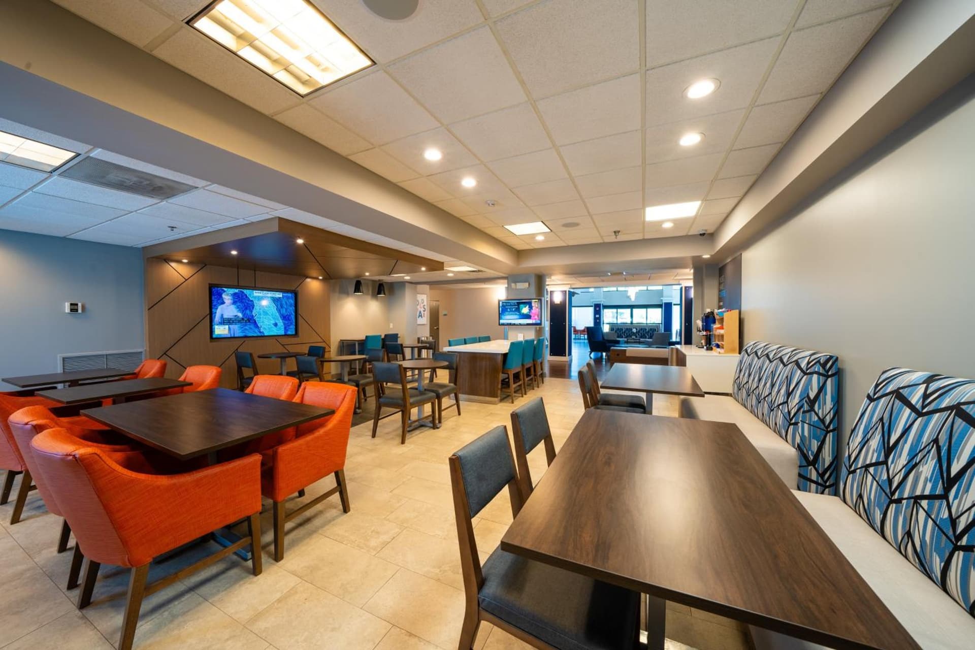 Holiday Inn Express Hotel & Suites Tampa-Oldsmar by IHG gallery photo in Oldsmar, FL — image 59
