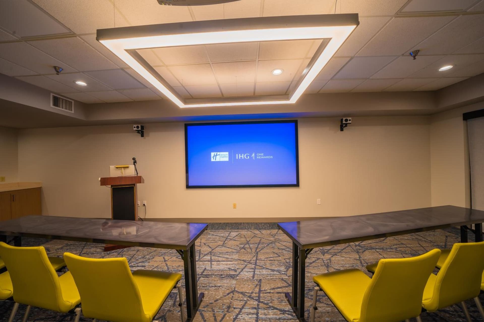 Holiday Inn Express Hotel & Suites Tampa-Oldsmar by IHG gallery photo in Oldsmar, FL — image 45