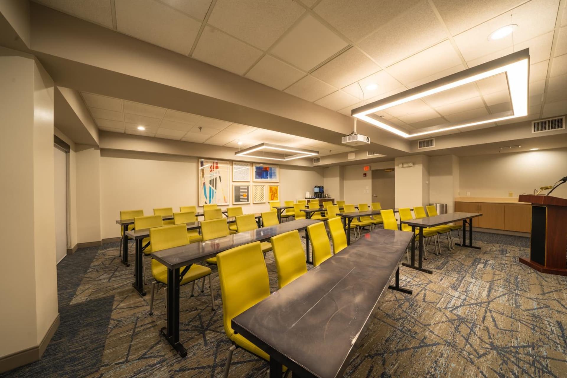 Holiday Inn Express Hotel & Suites Tampa-Oldsmar by IHG gallery photo in Oldsmar, FL — image 49