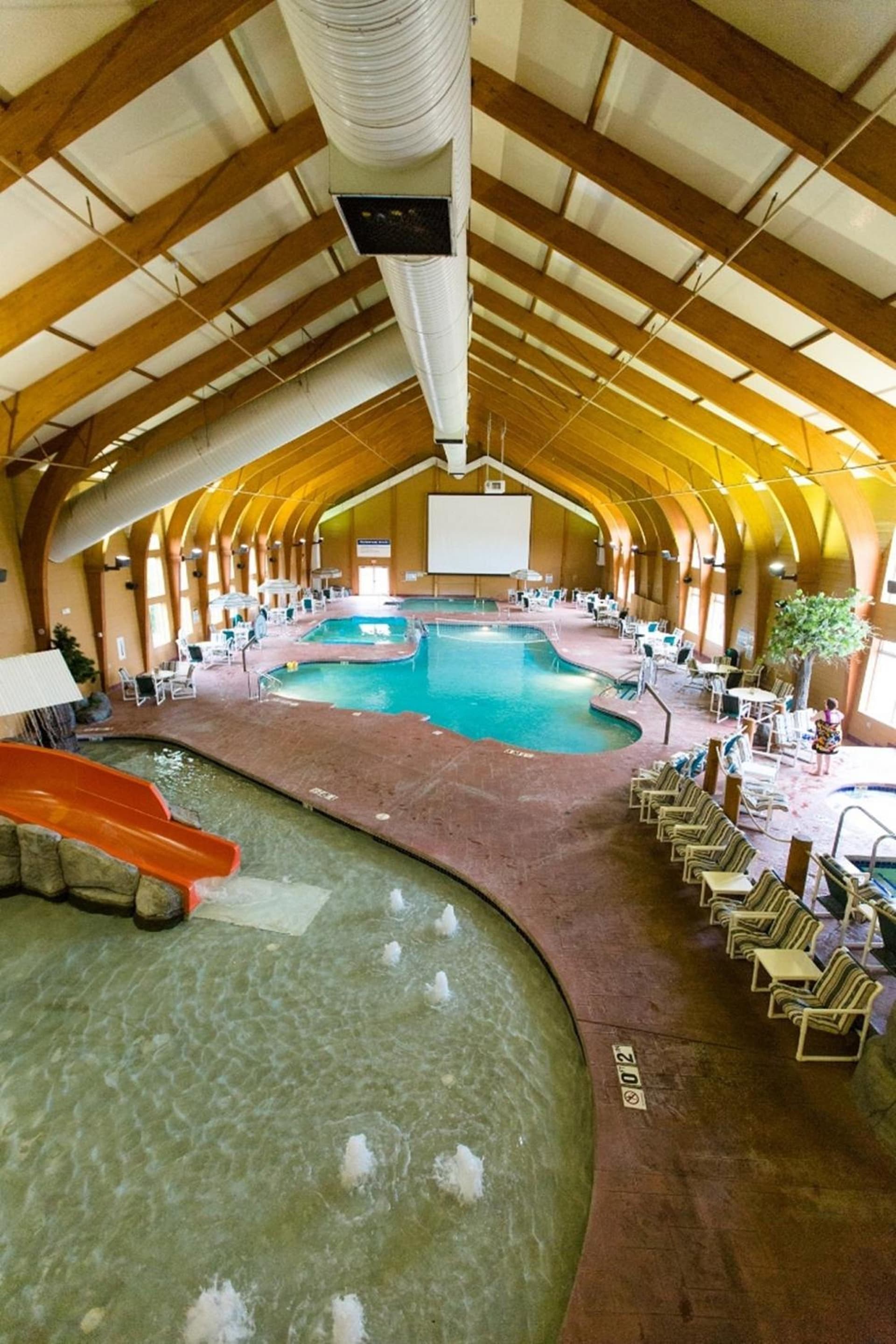 Cranberry Country Lodge interior in Tomah, WI — gallery photo 2