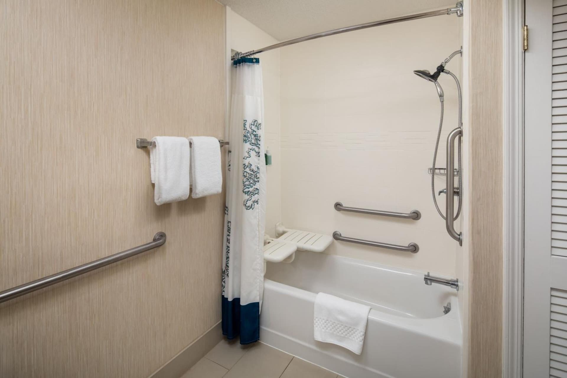 Residence Inn by Marriott Binghamton gallery photo in Vestal — image 15