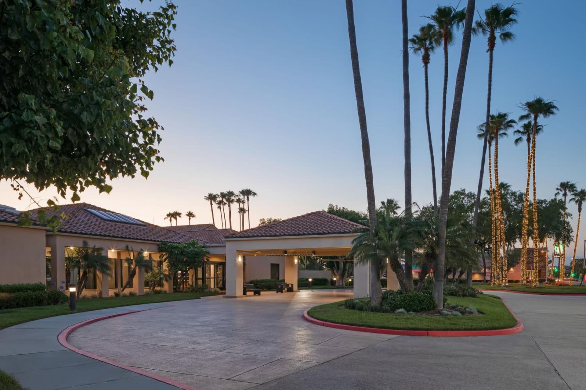 Courtyard Anaheim Buena Park featured exterior or lobby in Buena Park, CA — similar hotel