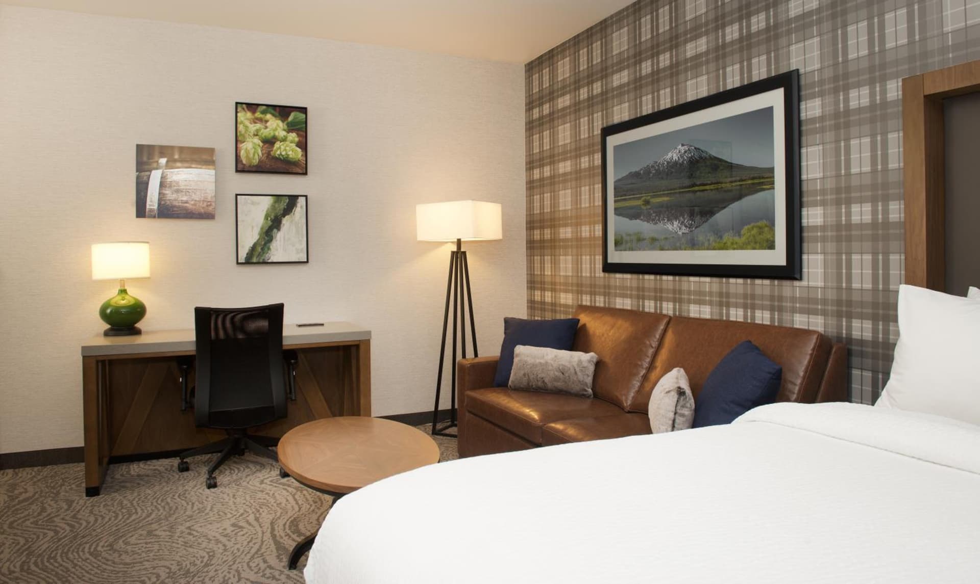 SpringHill Suites by Marriott Bend gallery photo in Bend, OR — image 51