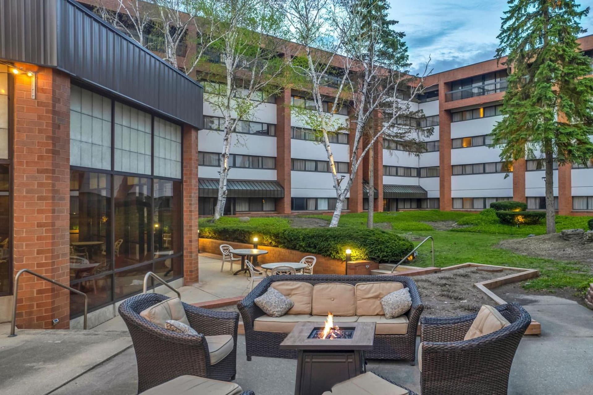 Delta Hotels by Marriott Mount Pleasant gallery photo in Racine, WI — image 76