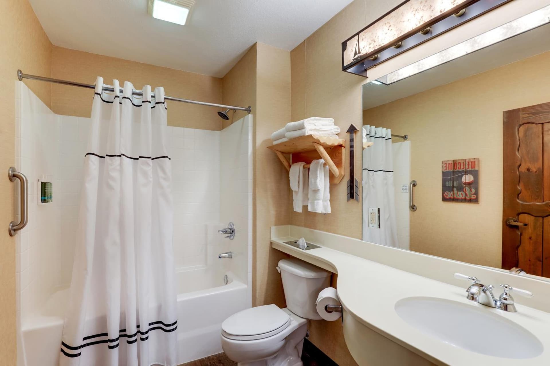 Stoney Creek Hotel Columbia interior in Columbia, MO — gallery photo 2